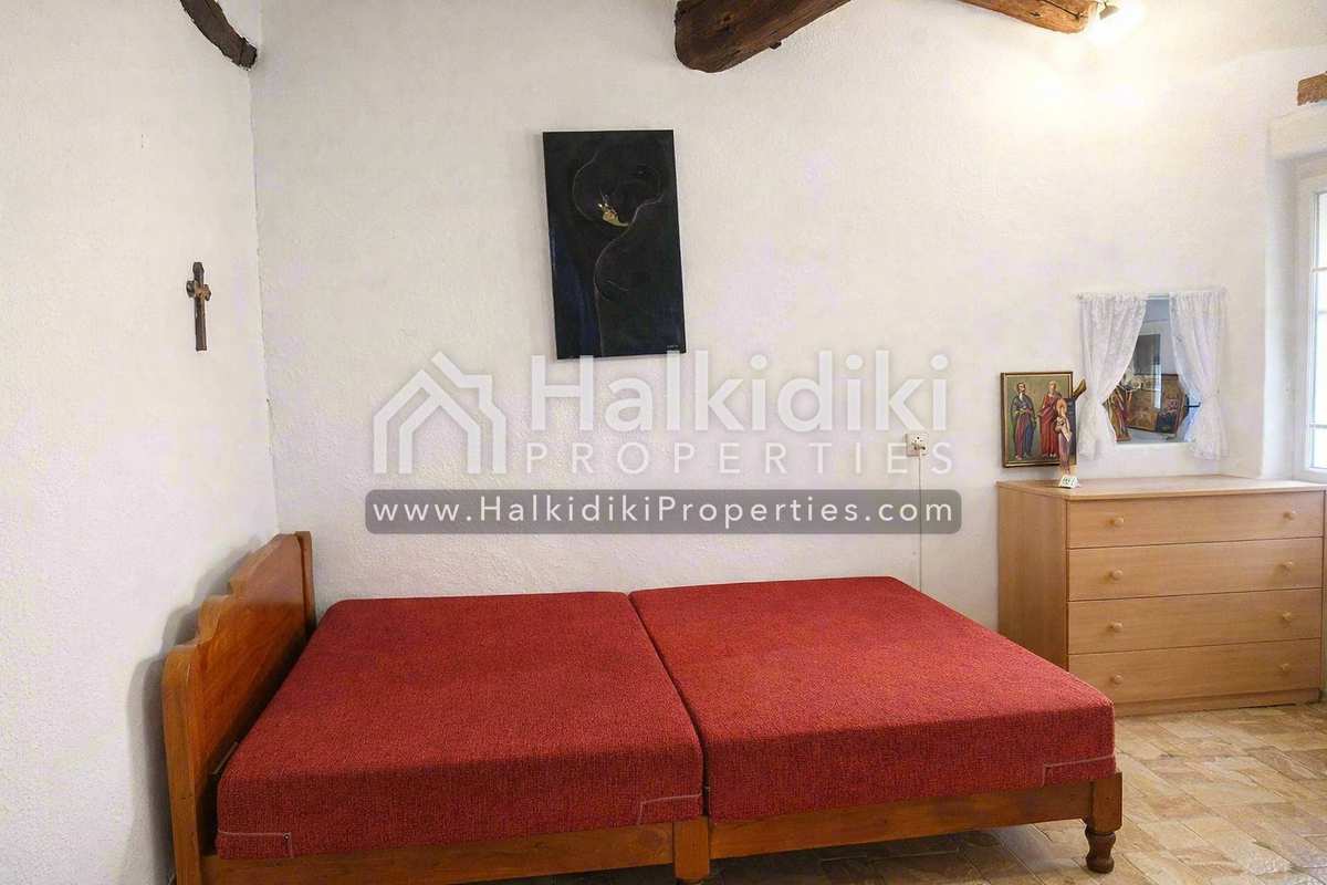 Property thumbnail 2