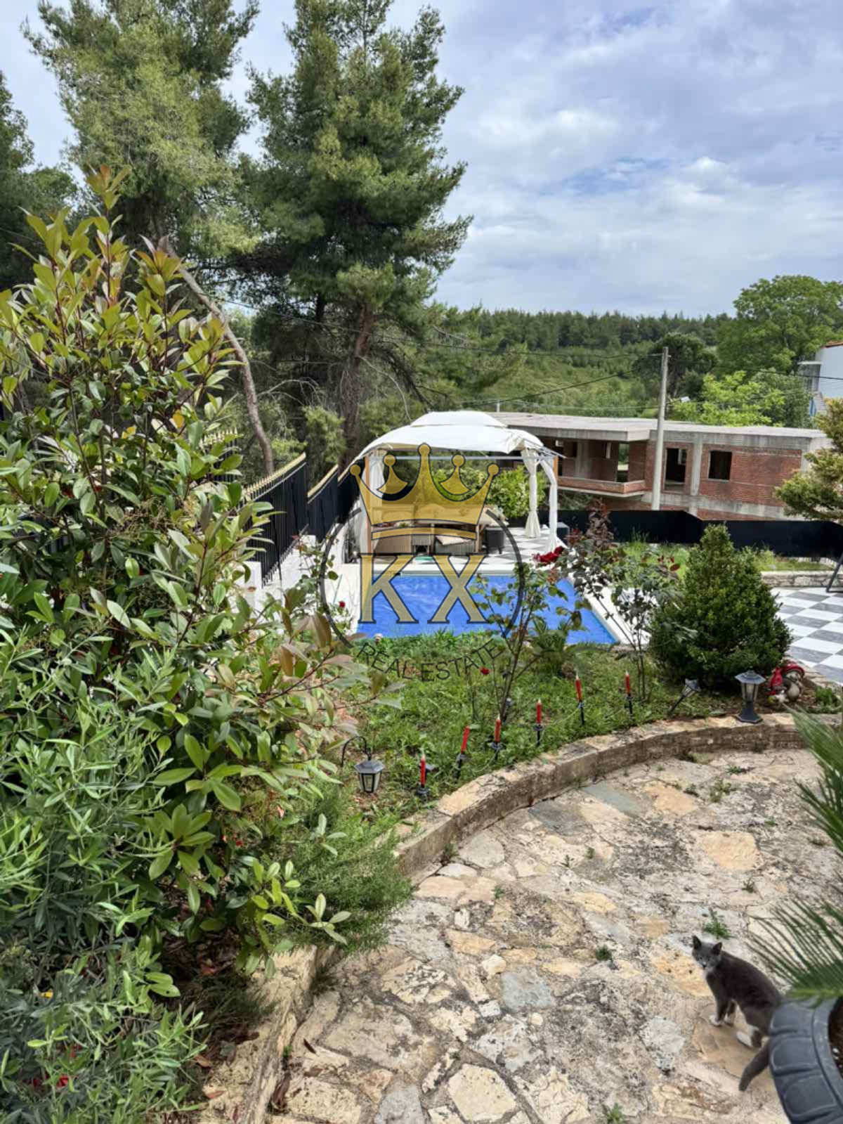 Property thumbnail 3