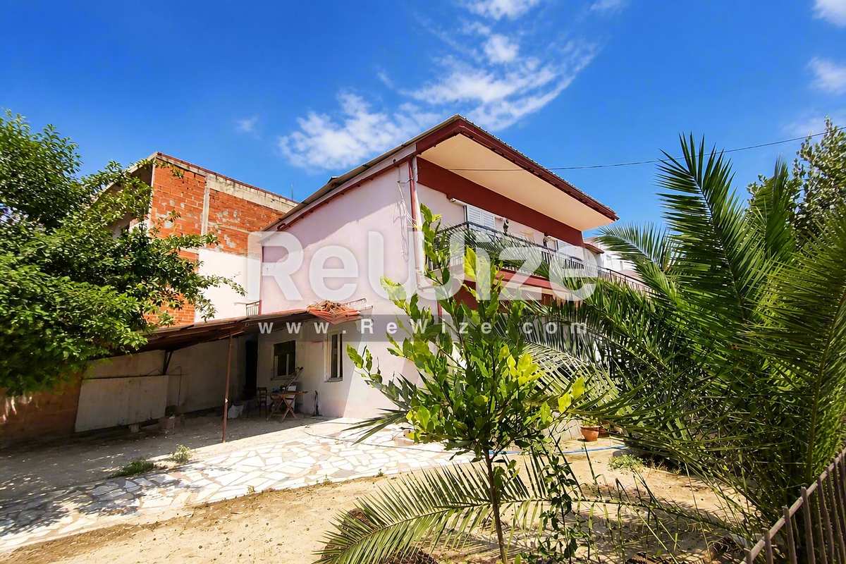 Property thumbnail 3