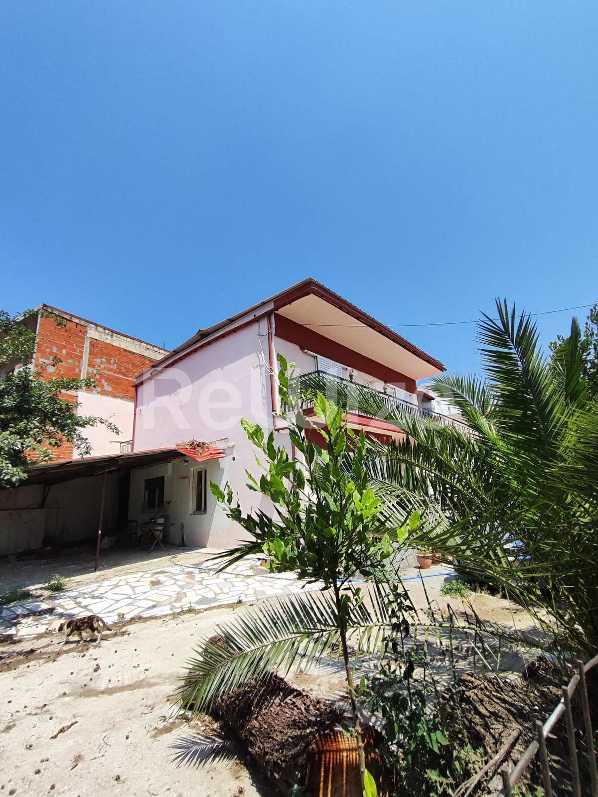 Property thumbnail 3