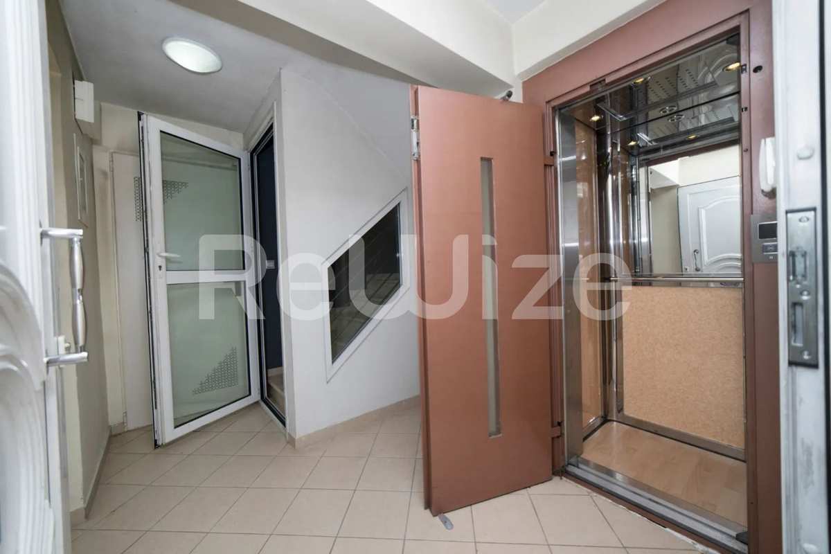 Property thumbnail 2