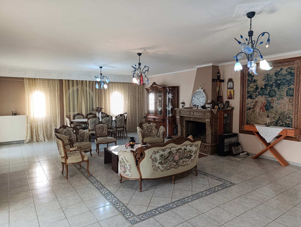 Property thumbnail 3