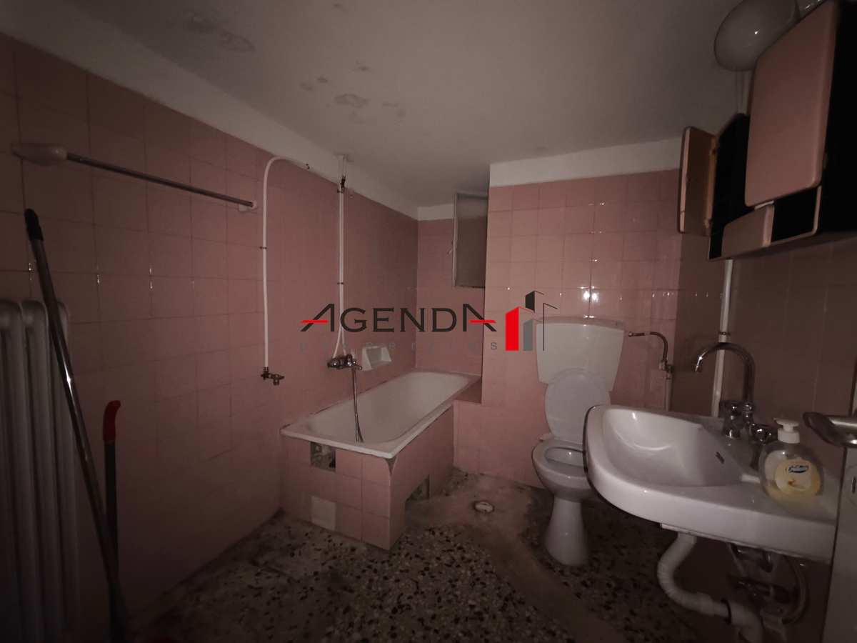 Property thumbnail 4