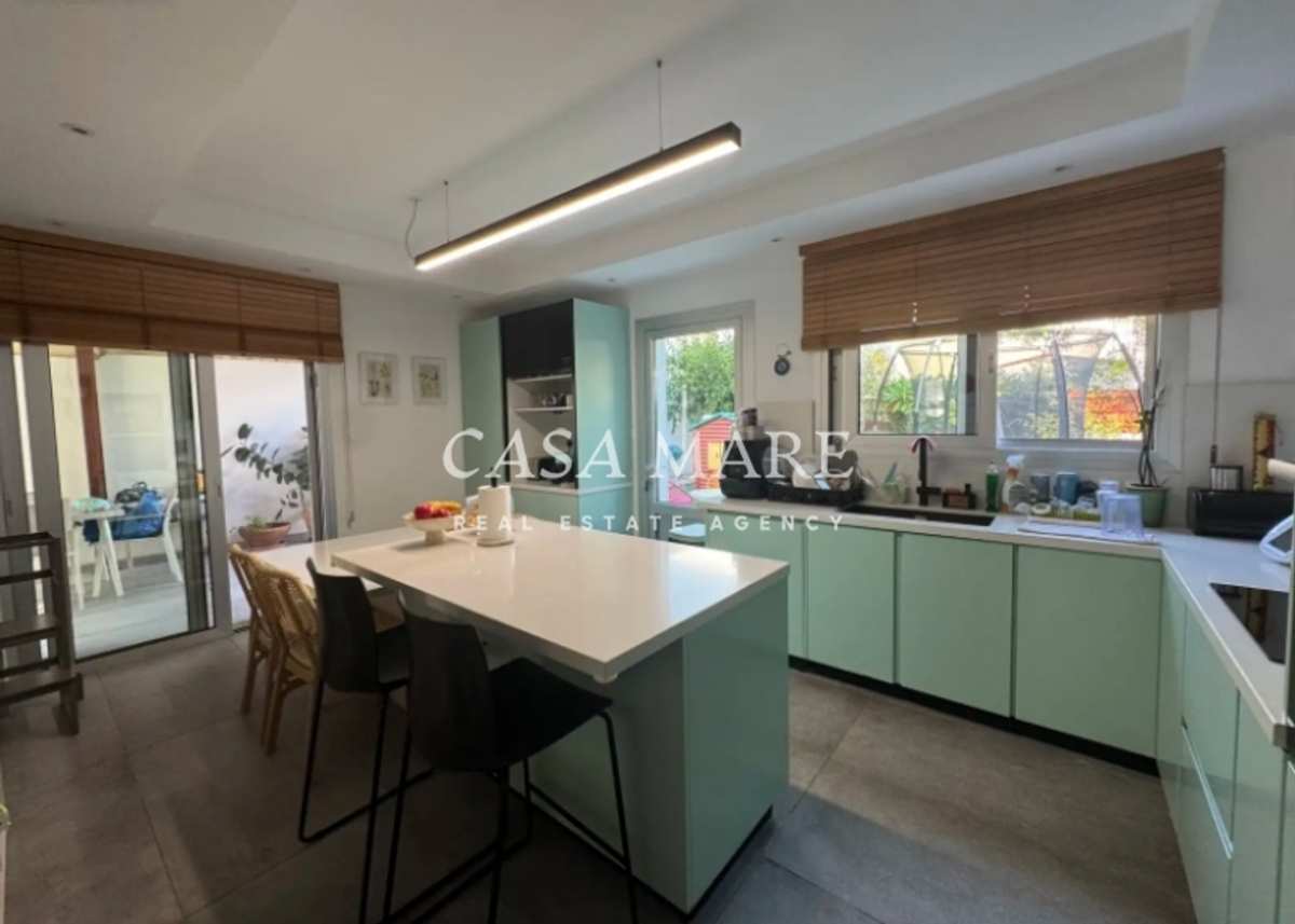 Property thumbnail 3