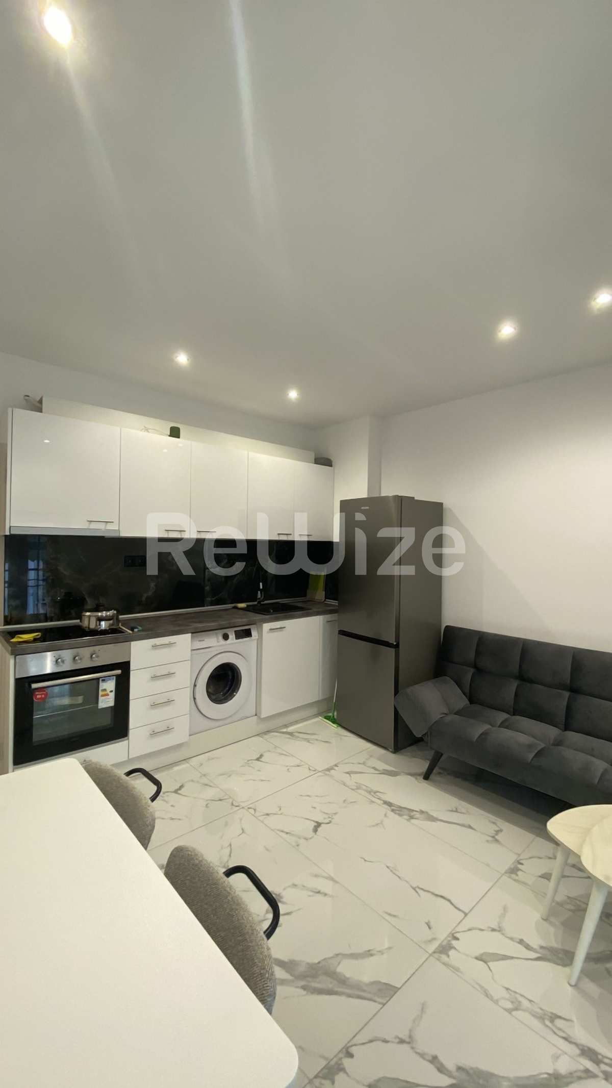 Property thumbnail 2