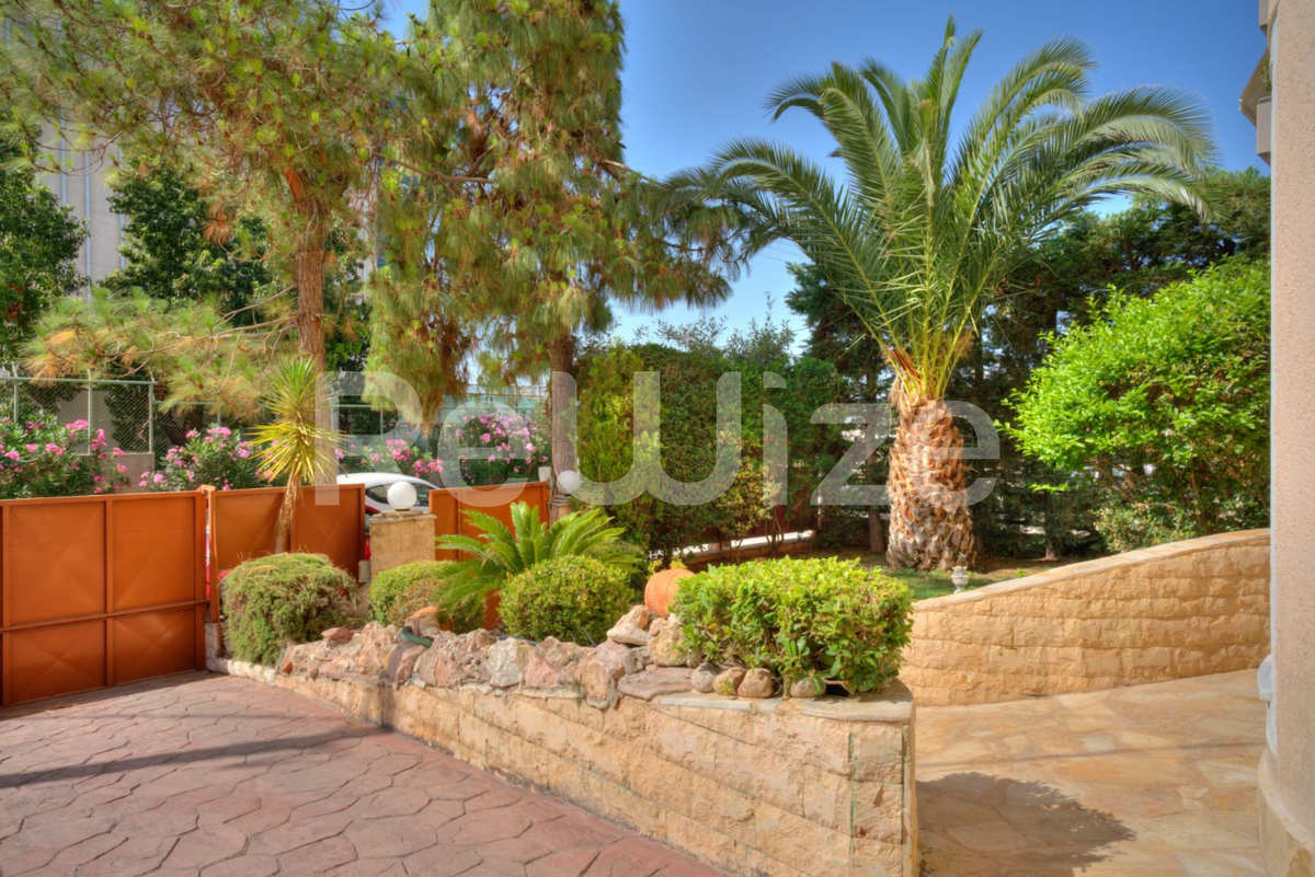 Property thumbnail 4