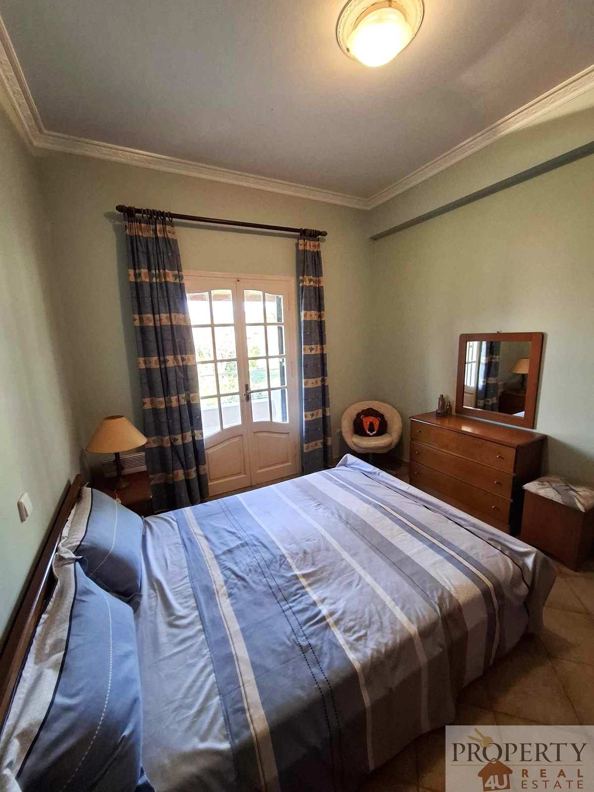 Property thumbnail 3