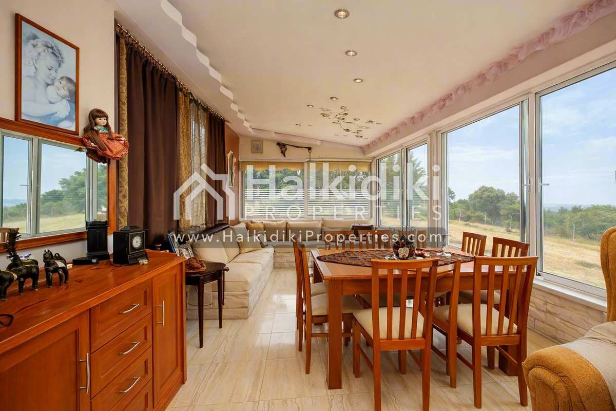 Property thumbnail 3