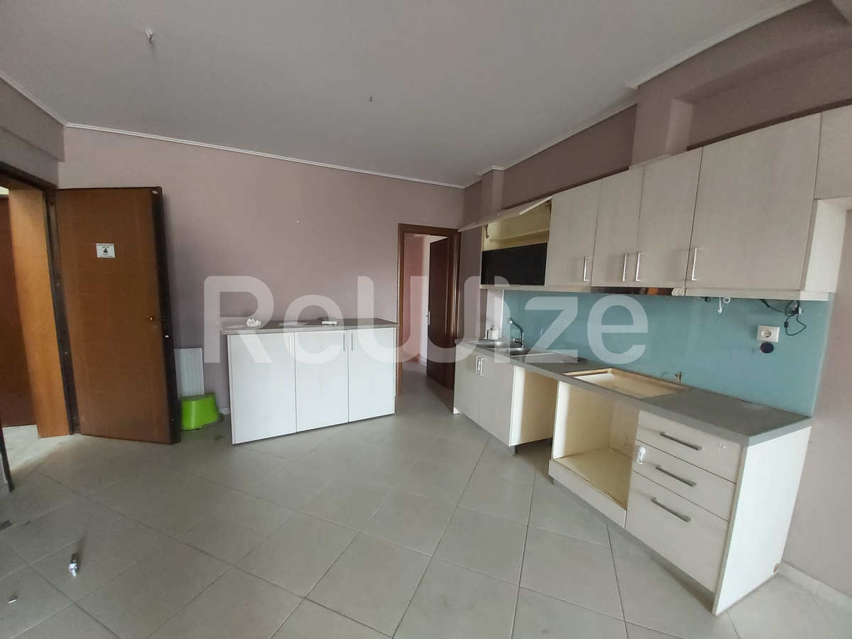 Property thumbnail 3