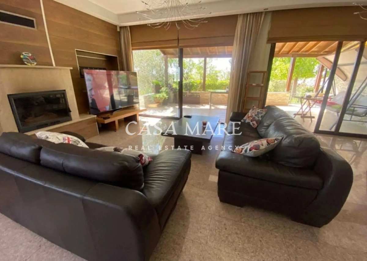 Property thumbnail 3