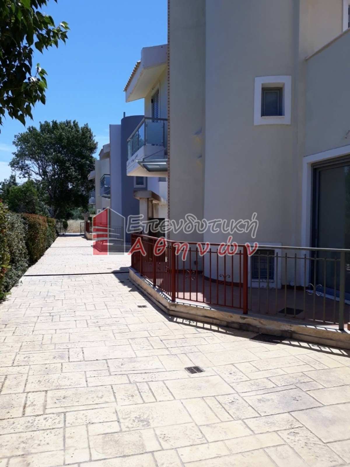 Property thumbnail 4