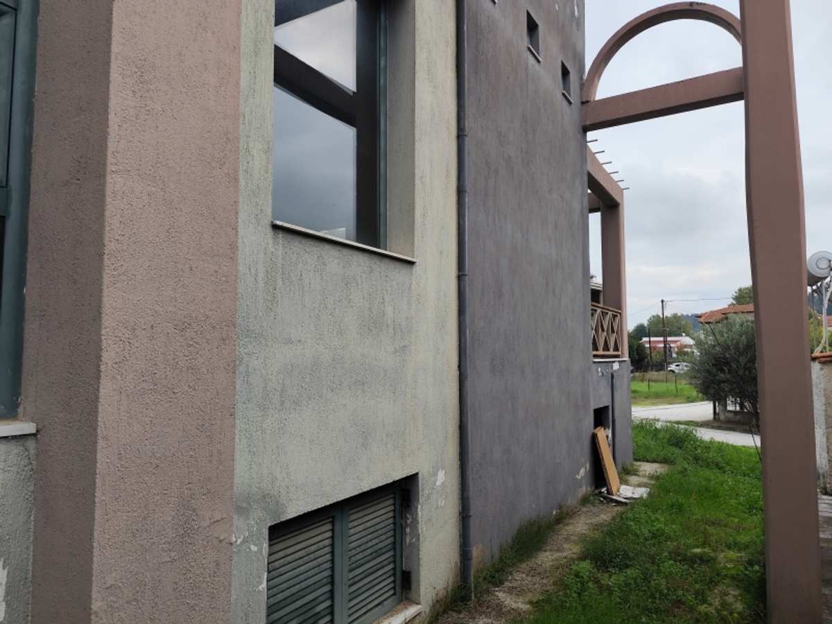 Property thumbnail 3