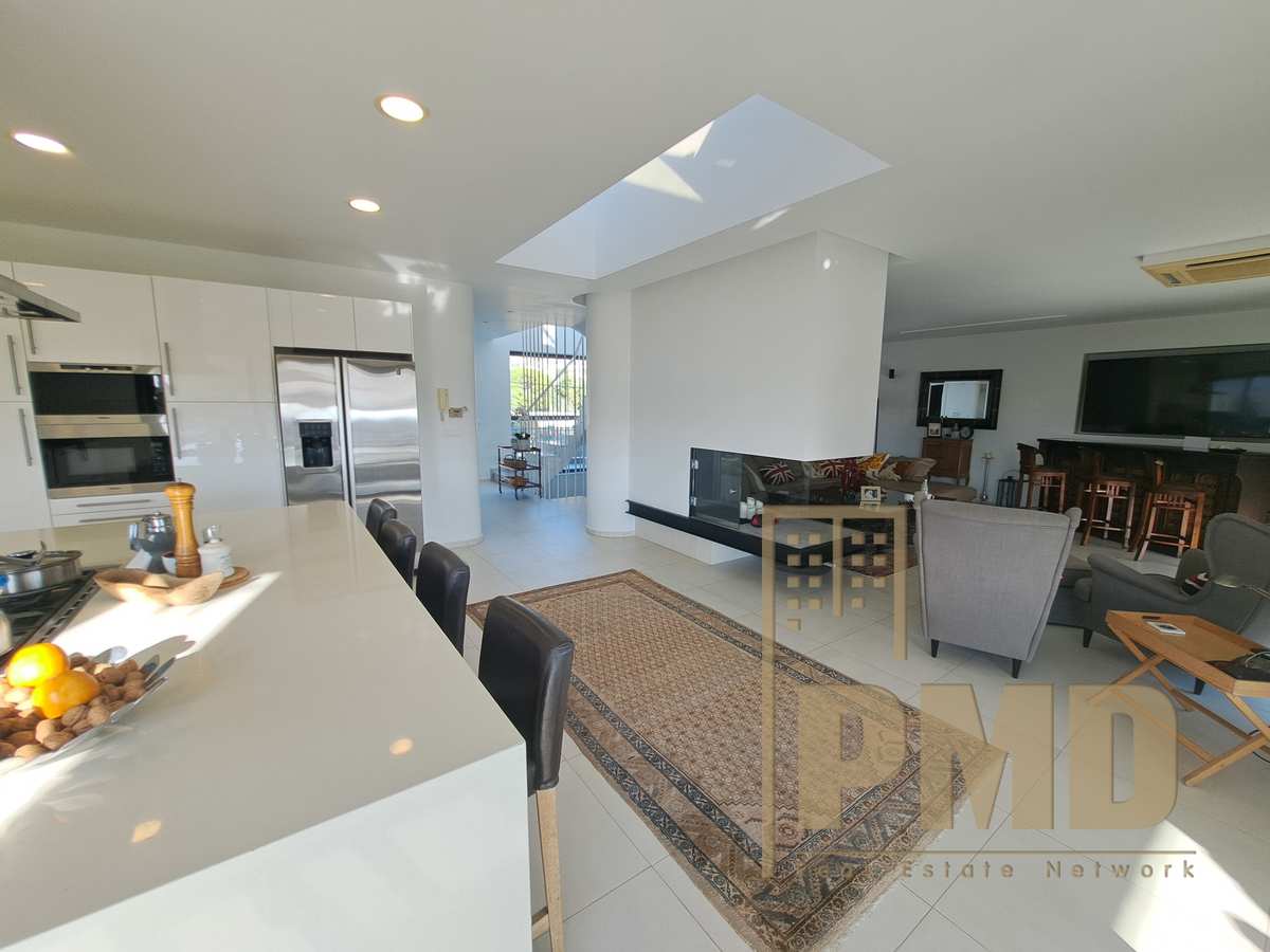 Property thumbnail 4