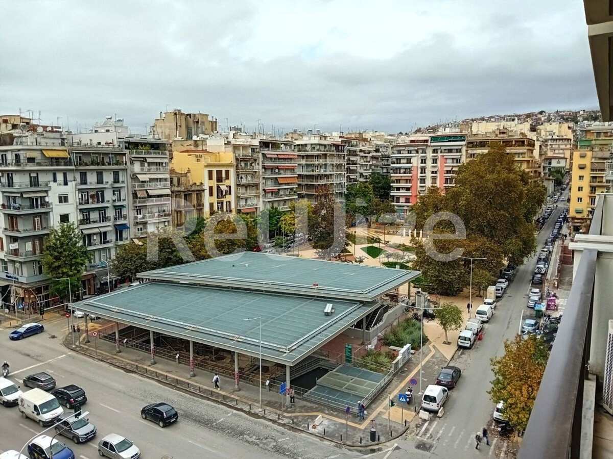 Property thumbnail 2