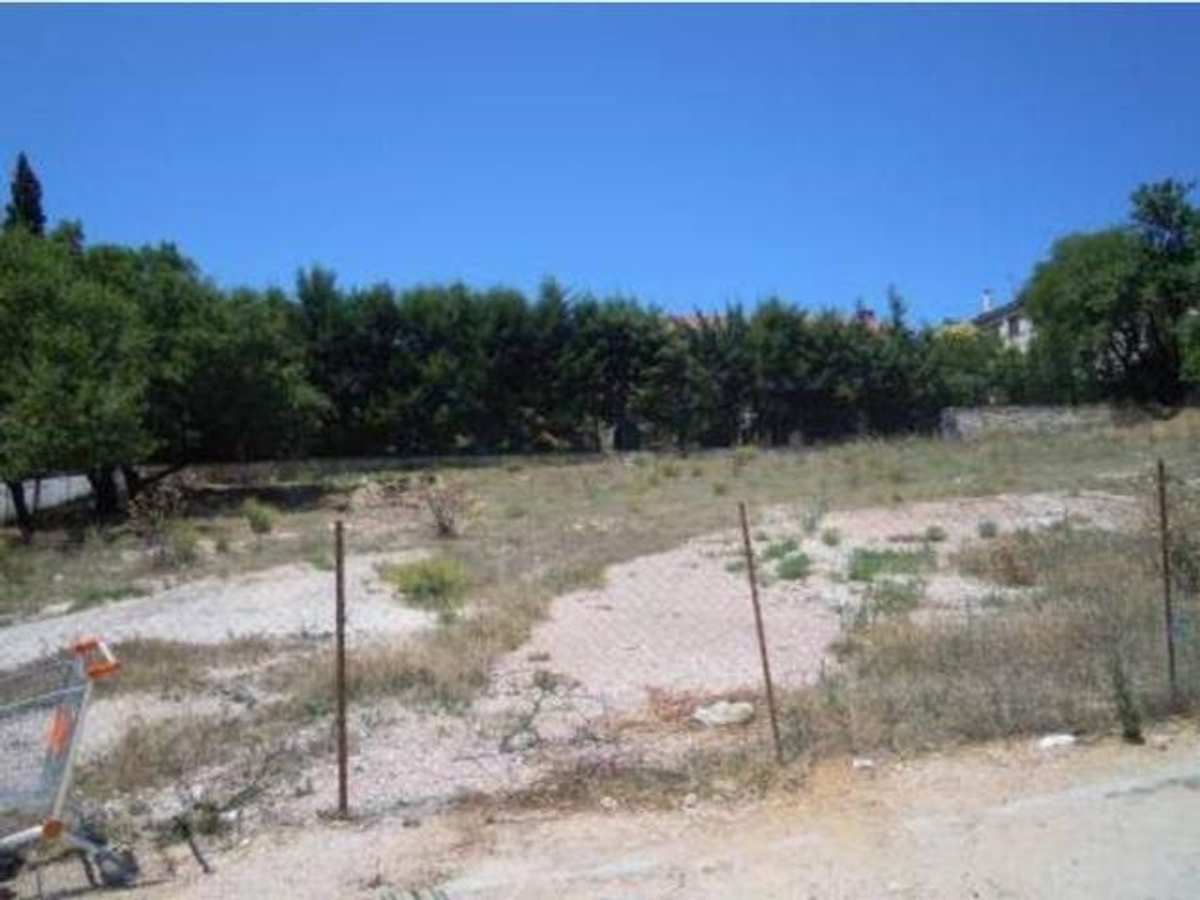 Property thumbnail 2