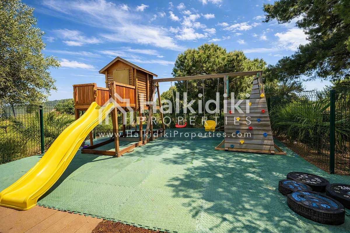 Property thumbnail 3
