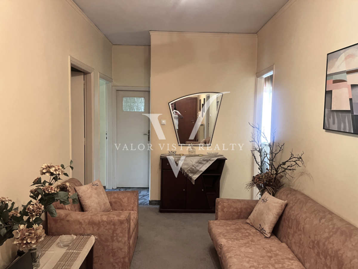 Property thumbnail 4