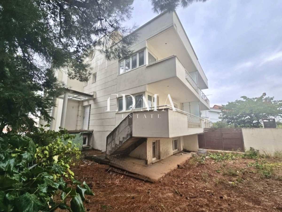 Property thumbnail 2