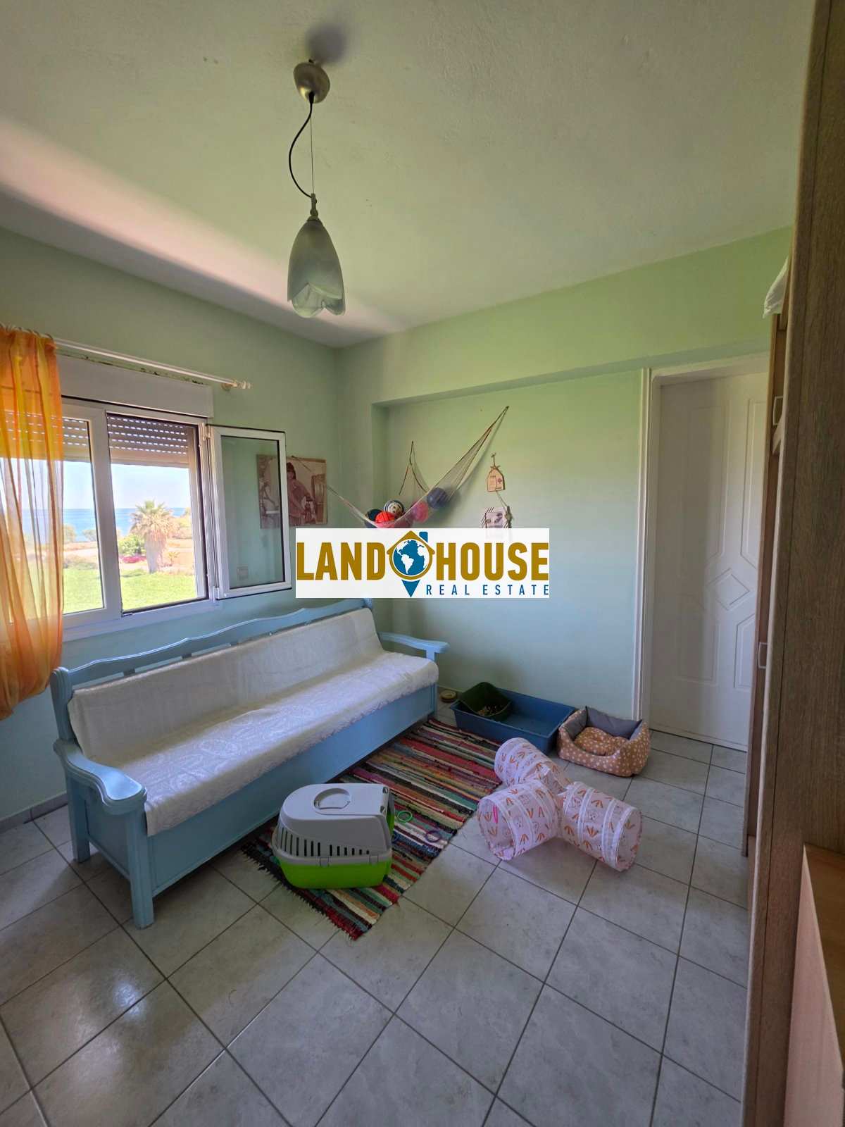 Property thumbnail 4