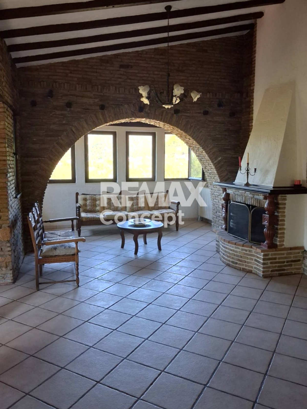 Property thumbnail 2