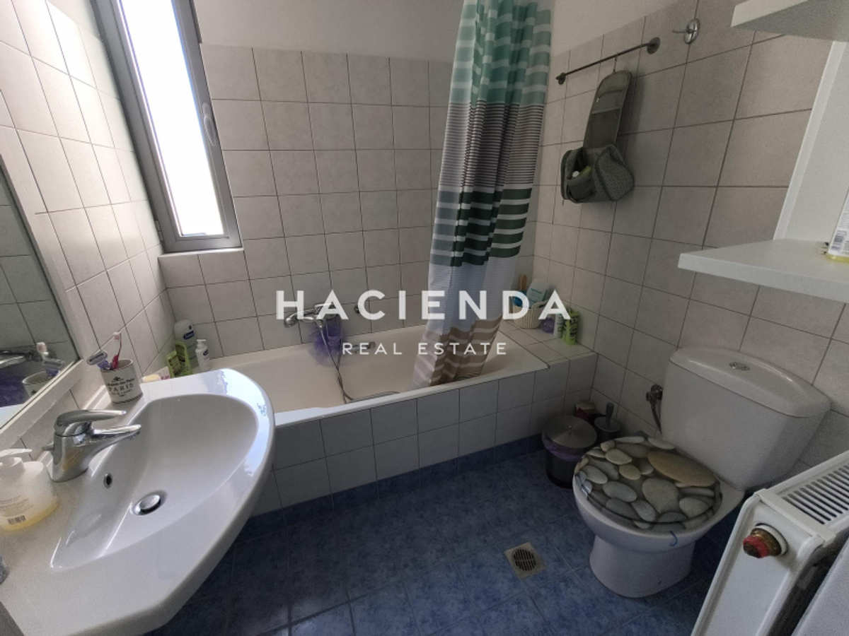 Property thumbnail 3