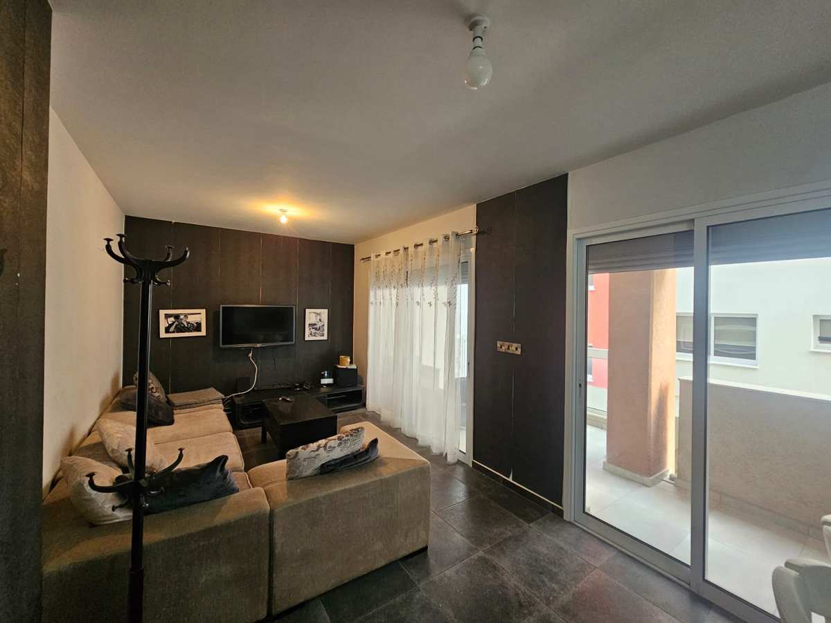 Property thumbnail 2