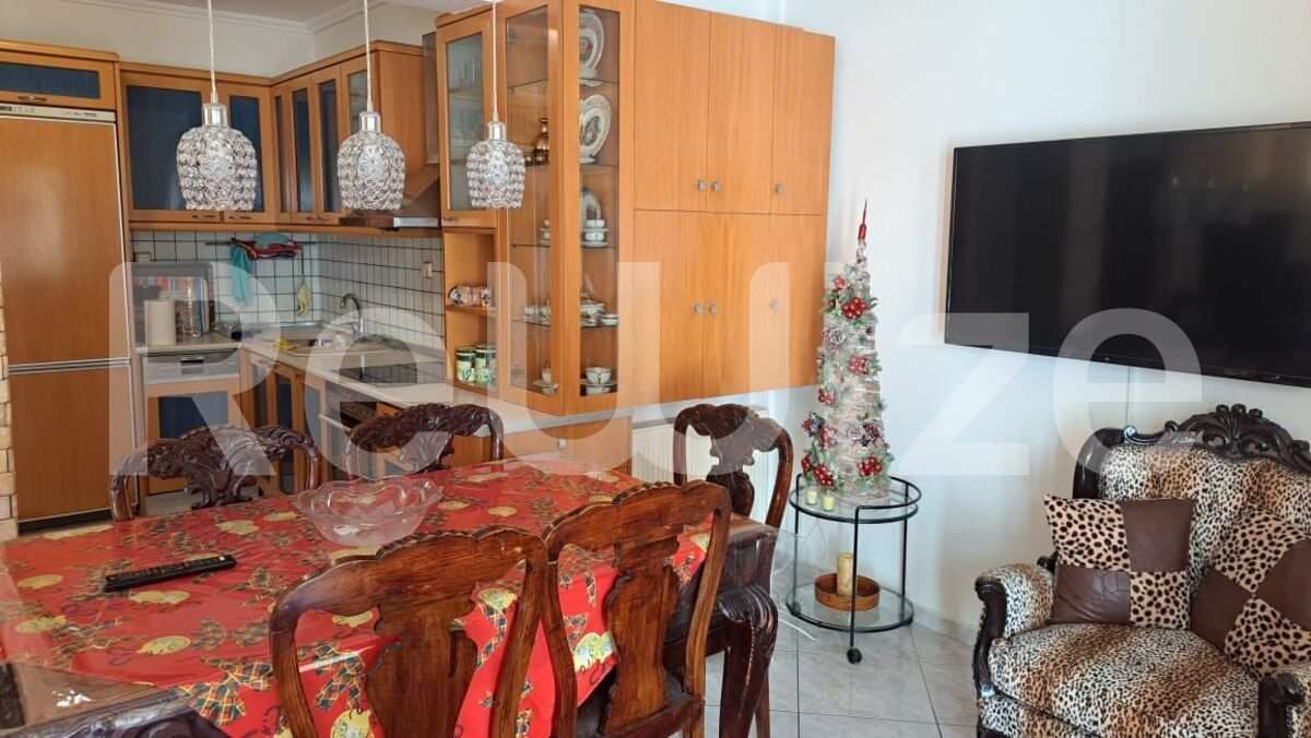 Property thumbnail 3