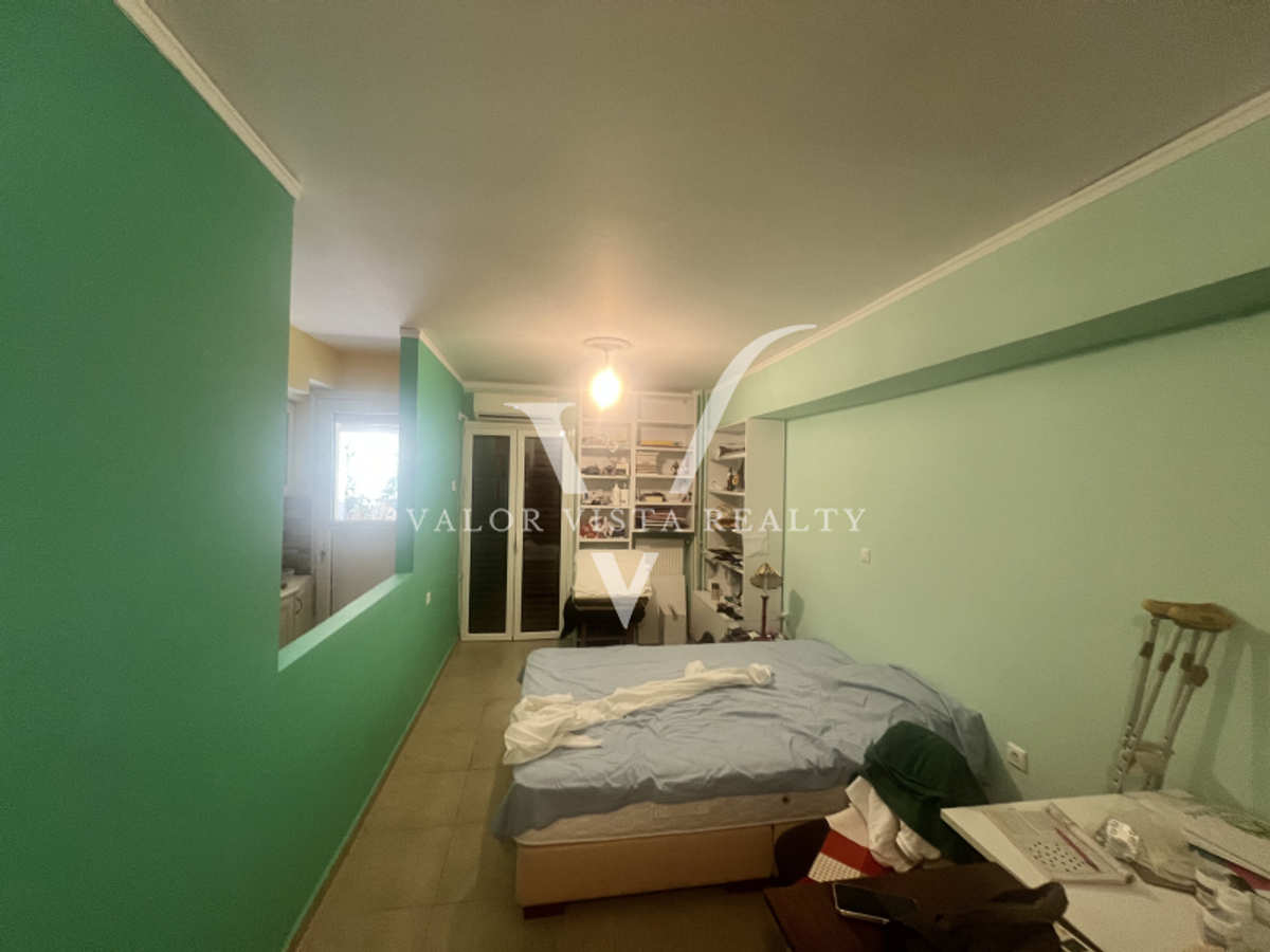 Property thumbnail 3