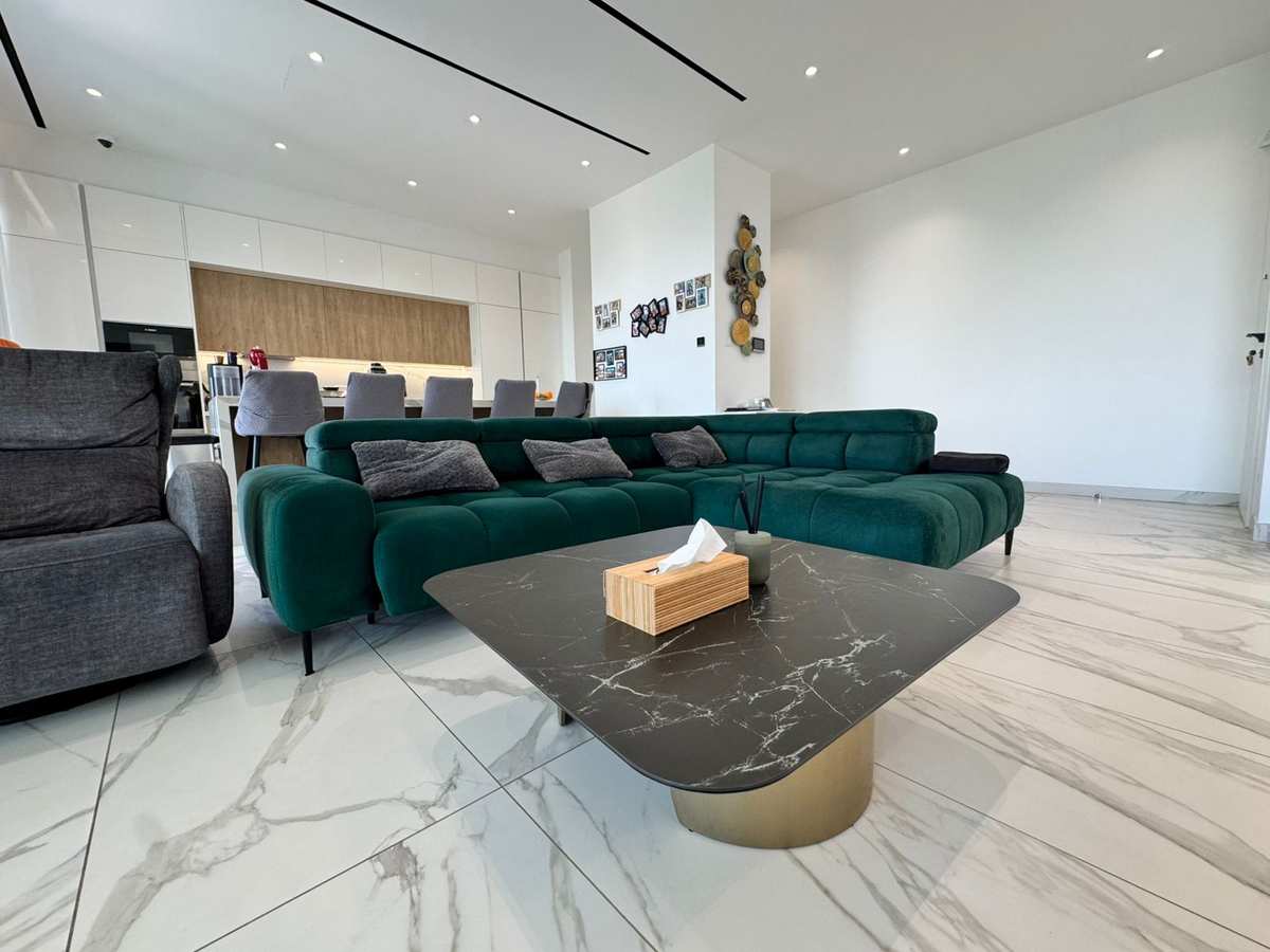 Property thumbnail 4