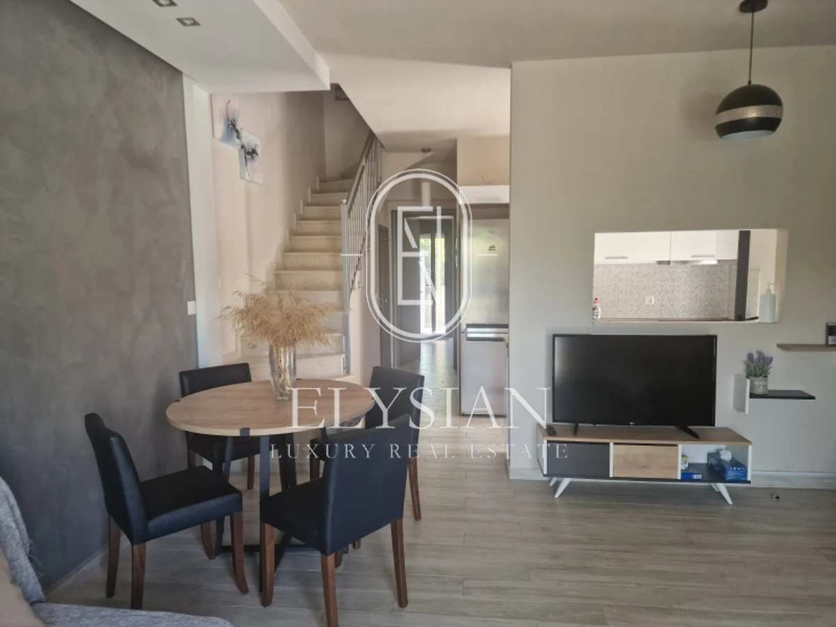 Property thumbnail 3