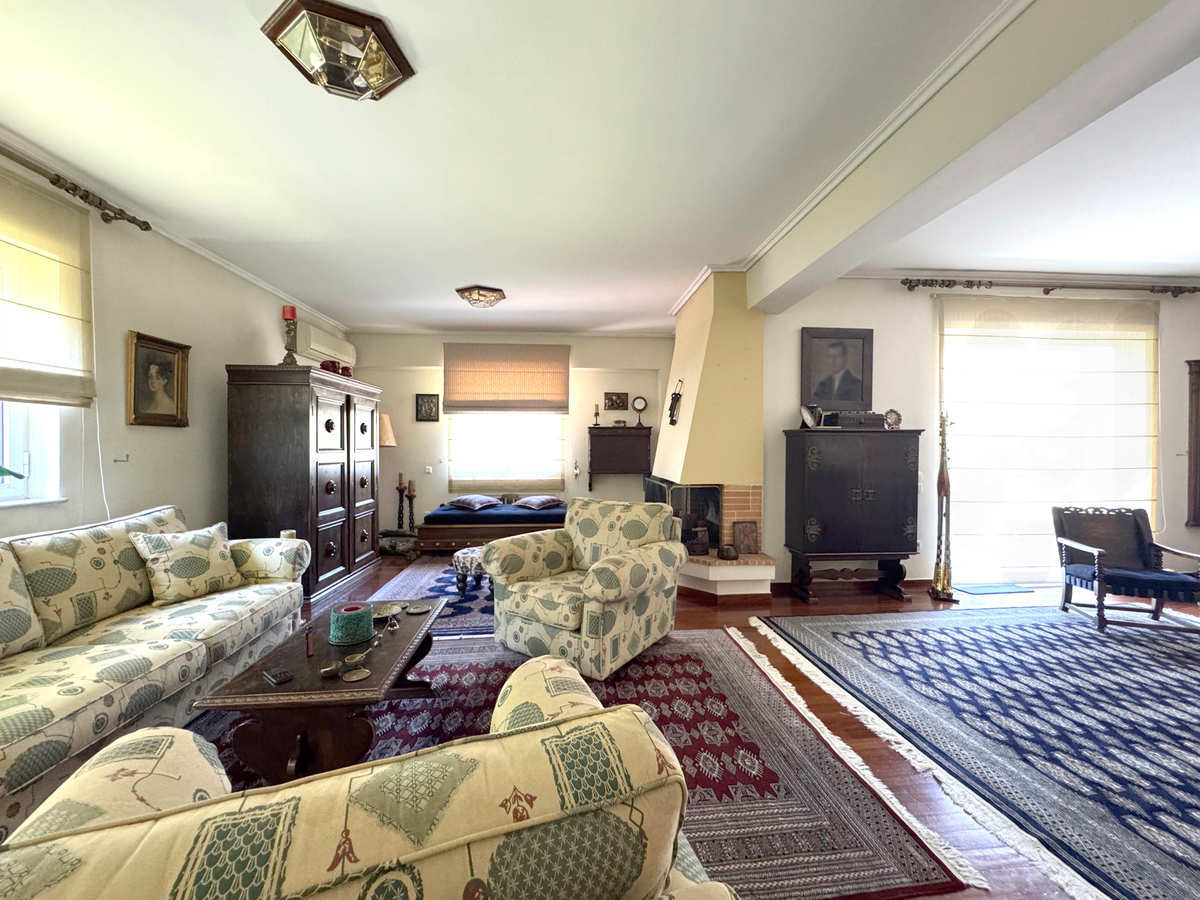 Property thumbnail 2