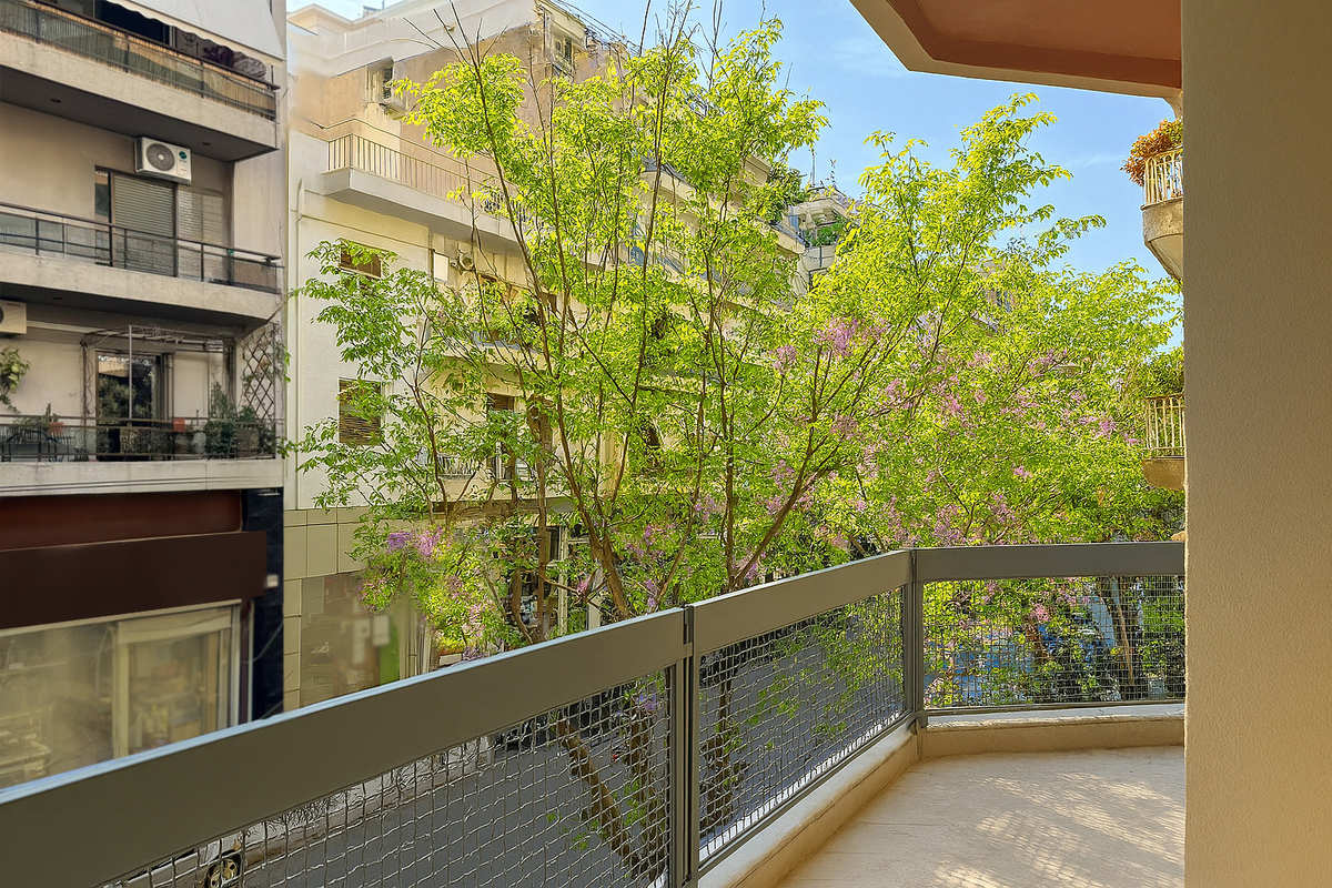 Property thumbnail 2