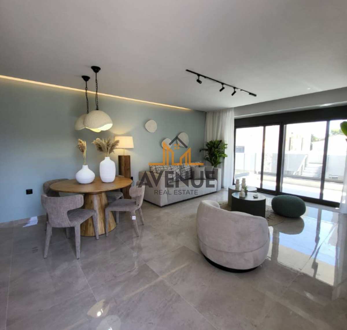 Property thumbnail 2