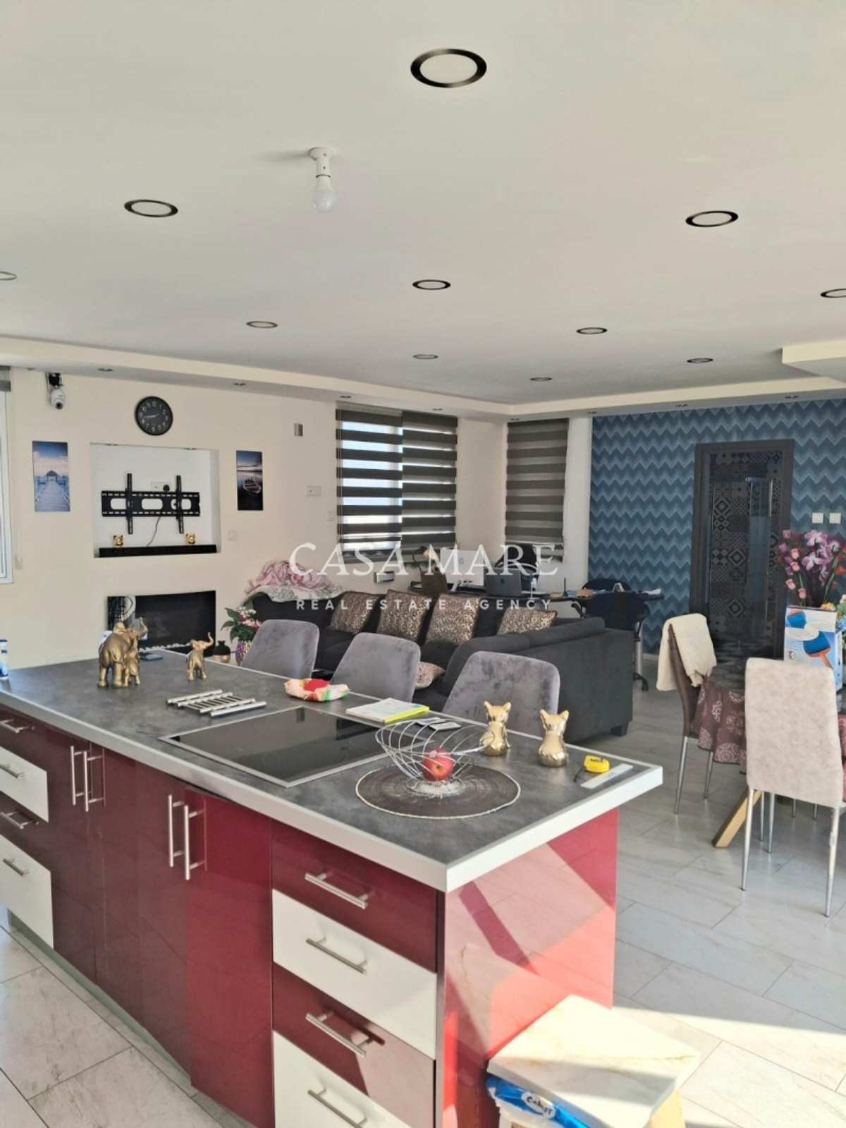 Property thumbnail 2