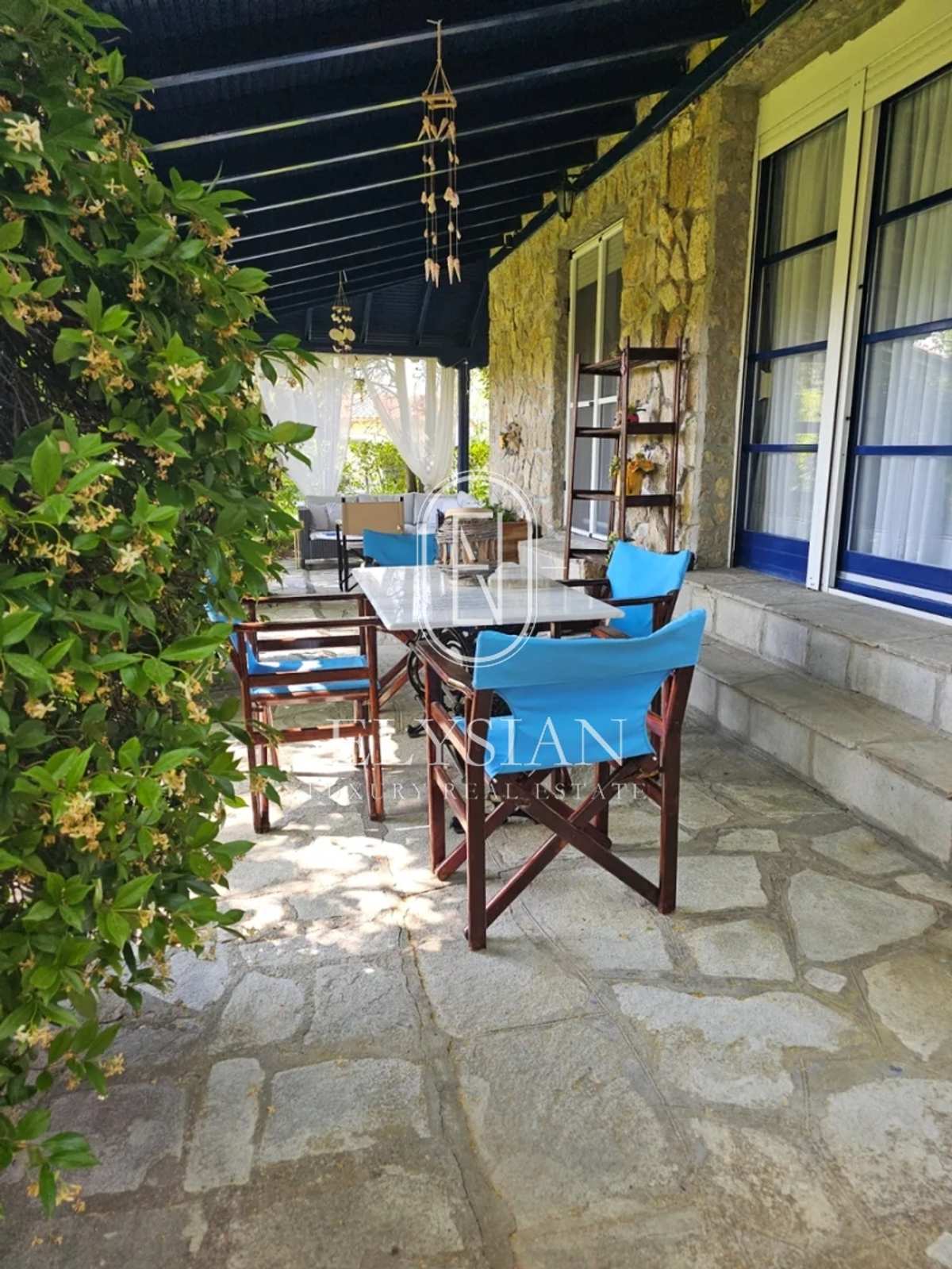 Property thumbnail 4
