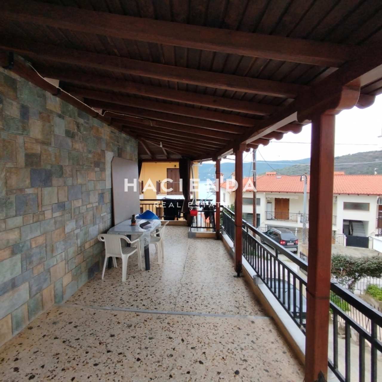 Image 0 of 23