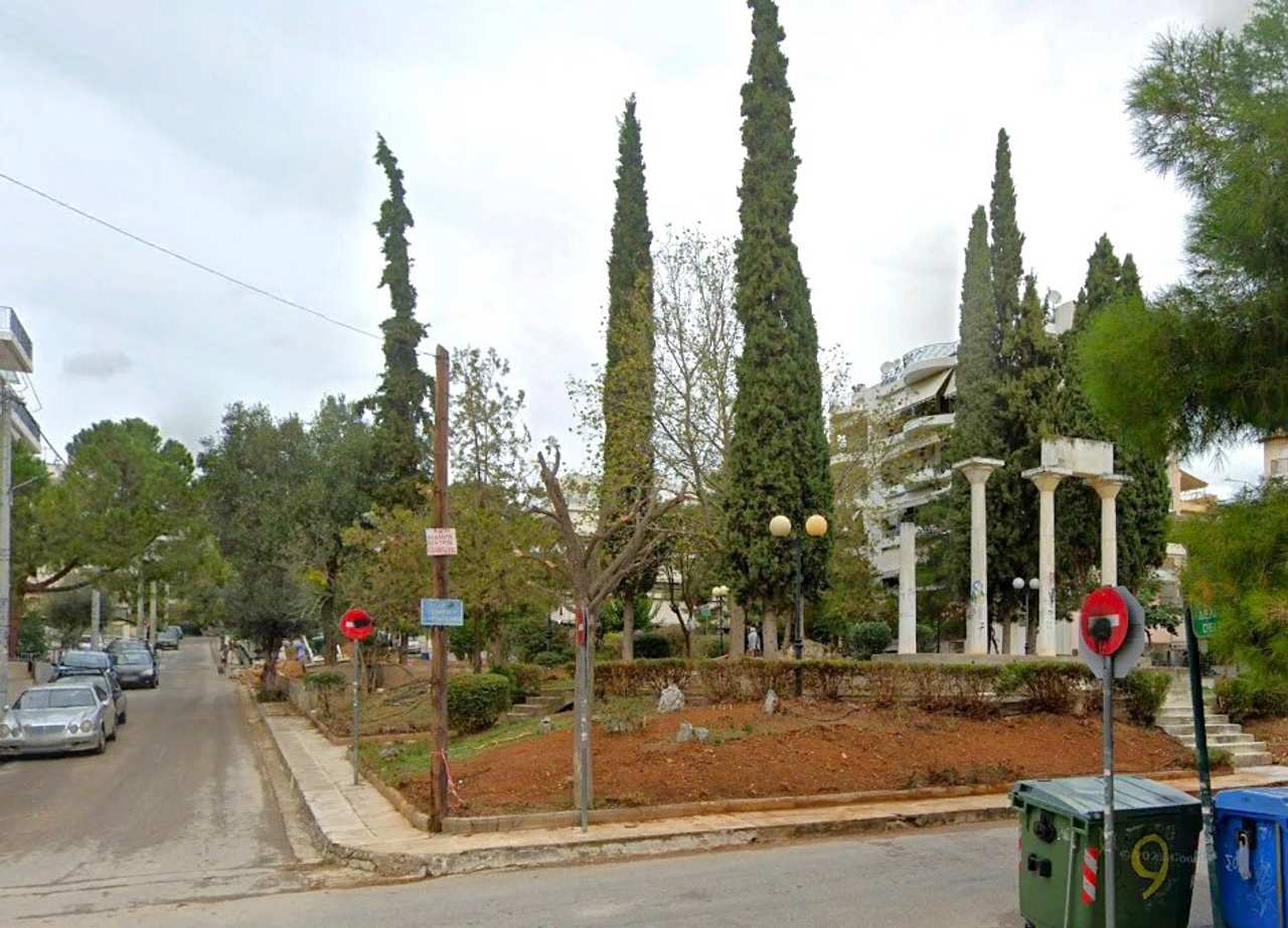 Image 0 of 2