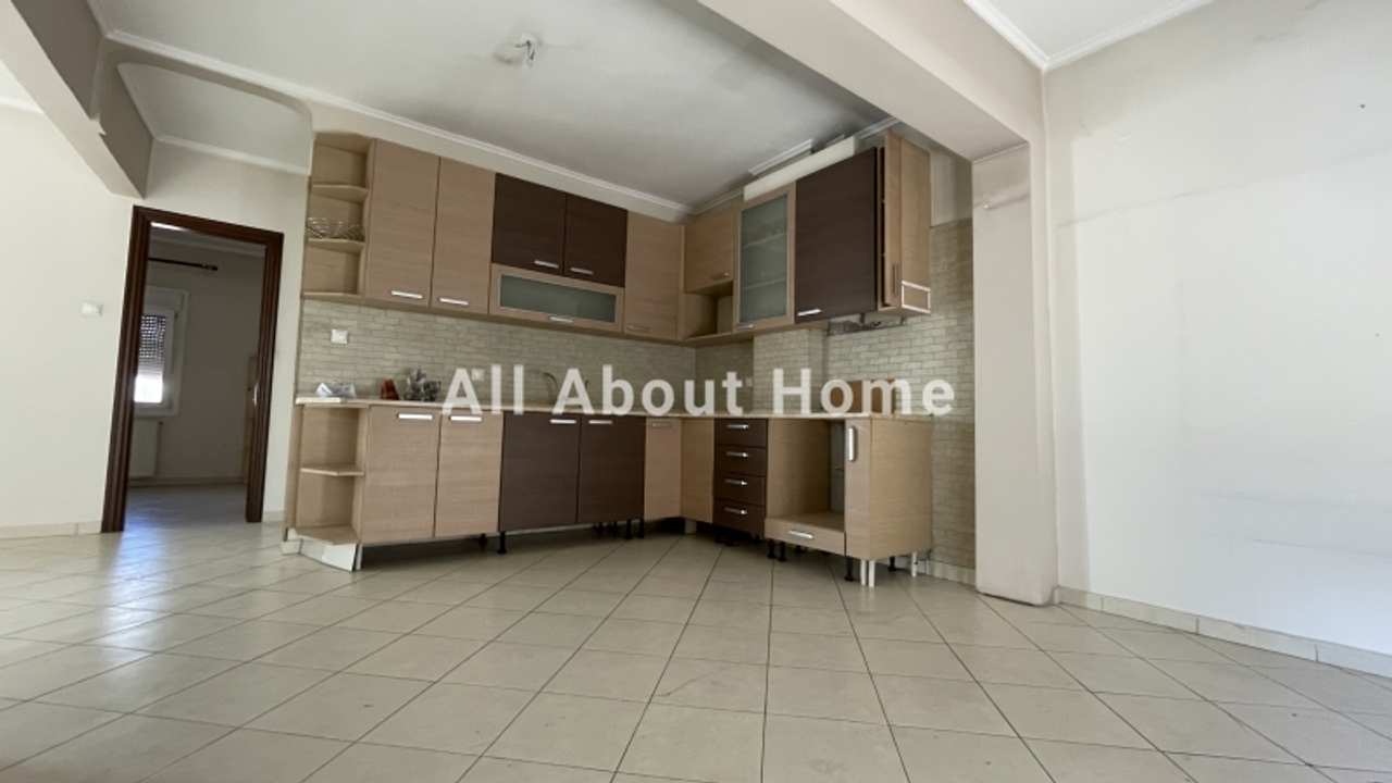 Image 0 of 21