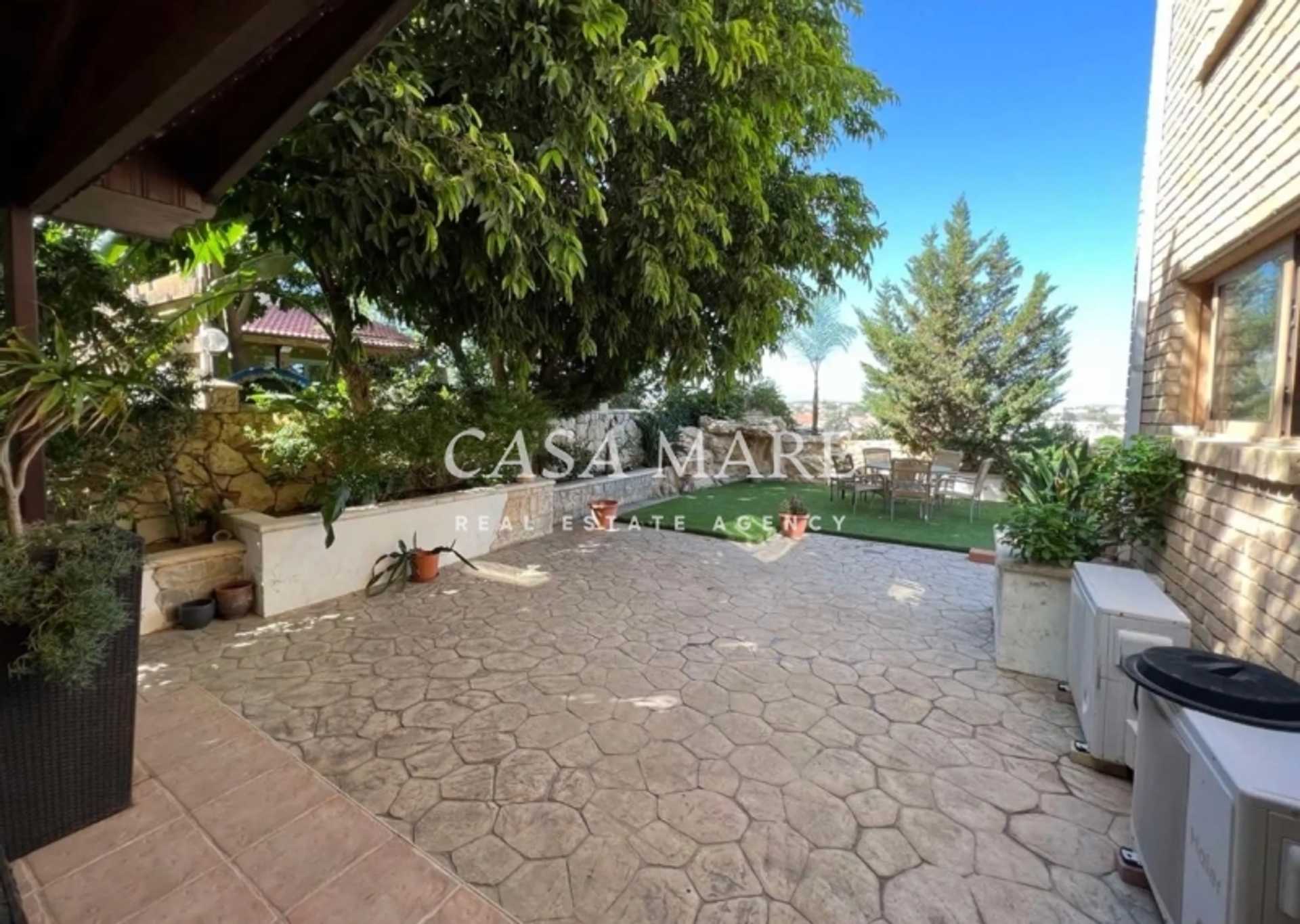 Property thumbnail 4