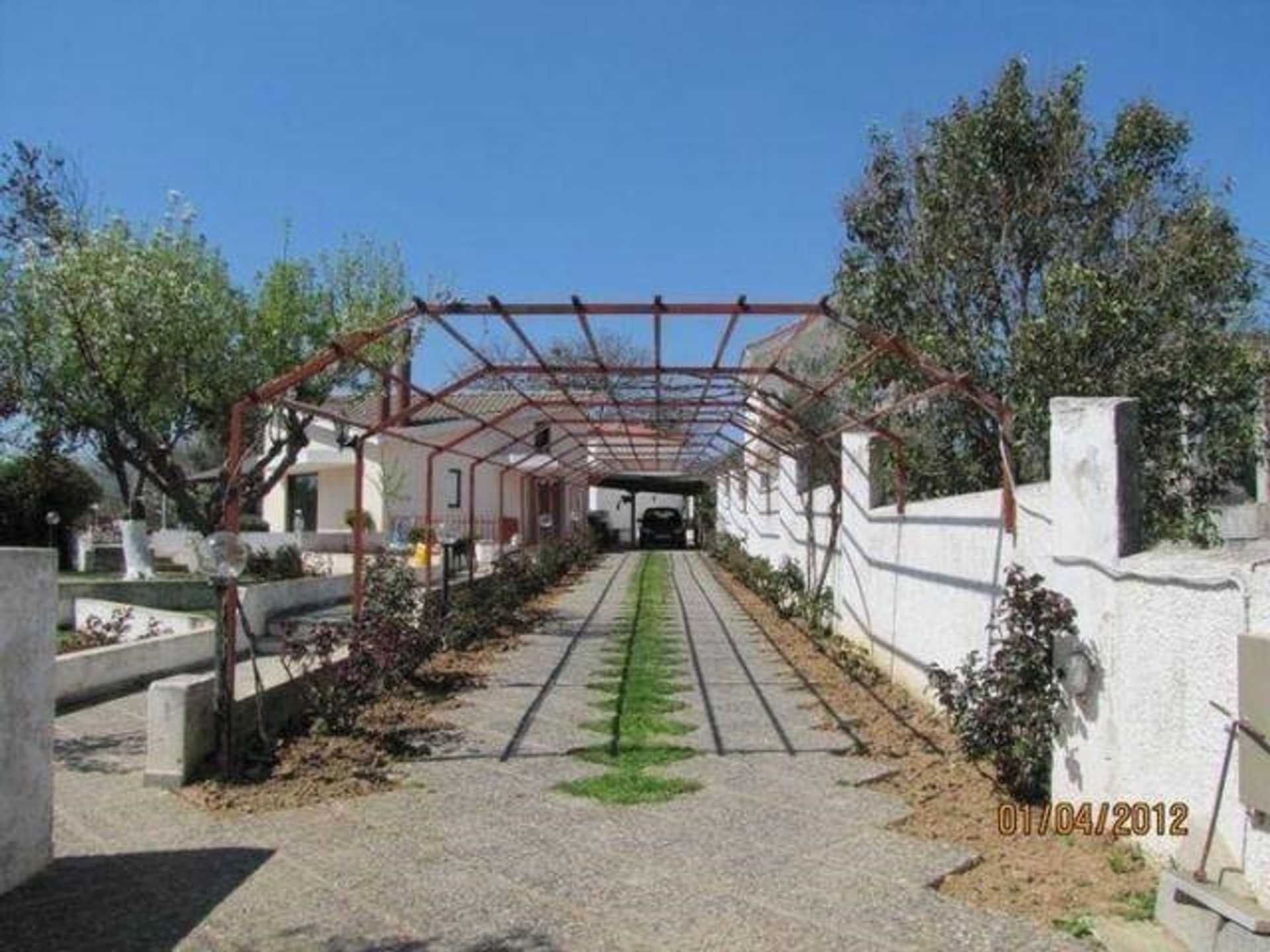 Property thumbnail 3