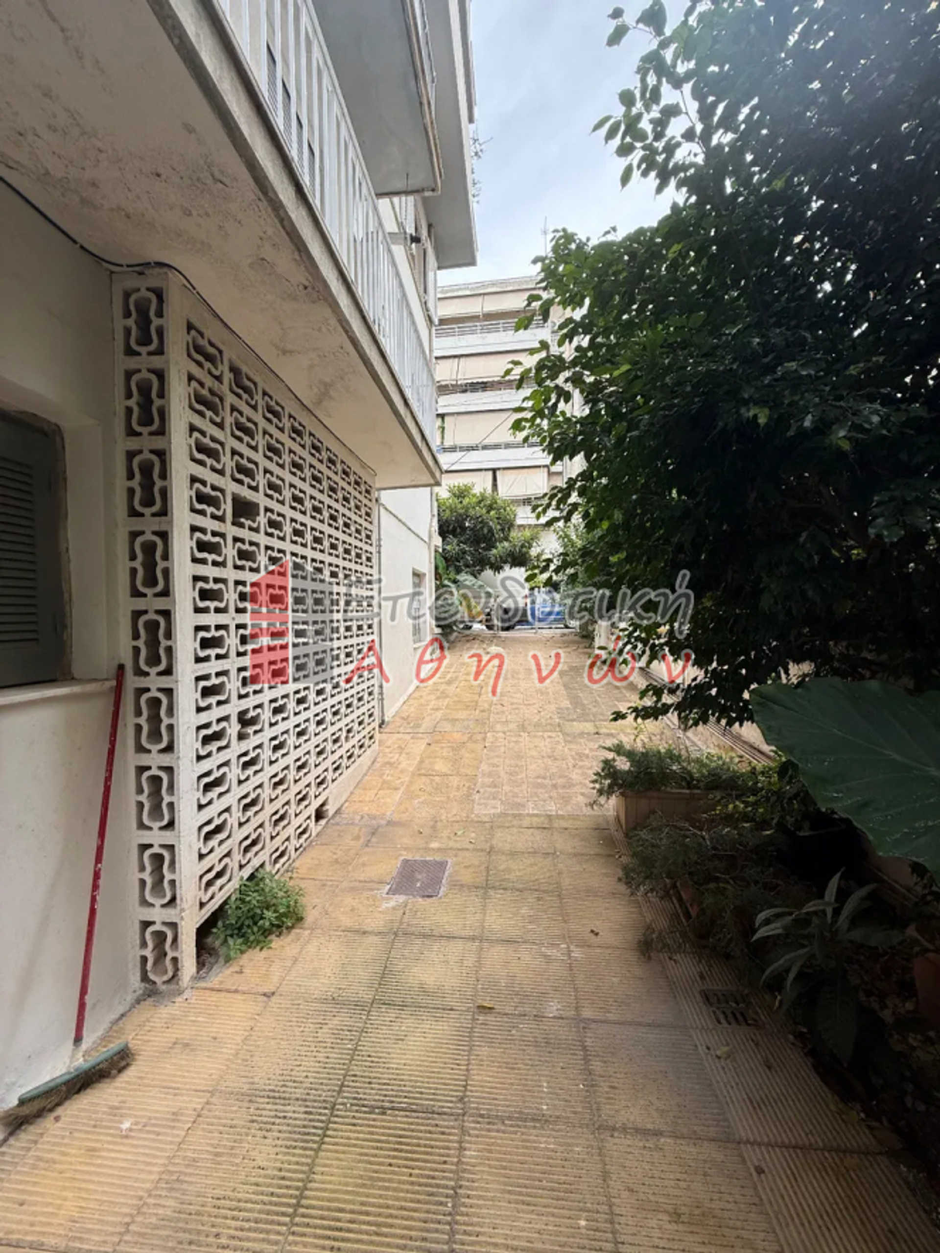 Property thumbnail 3