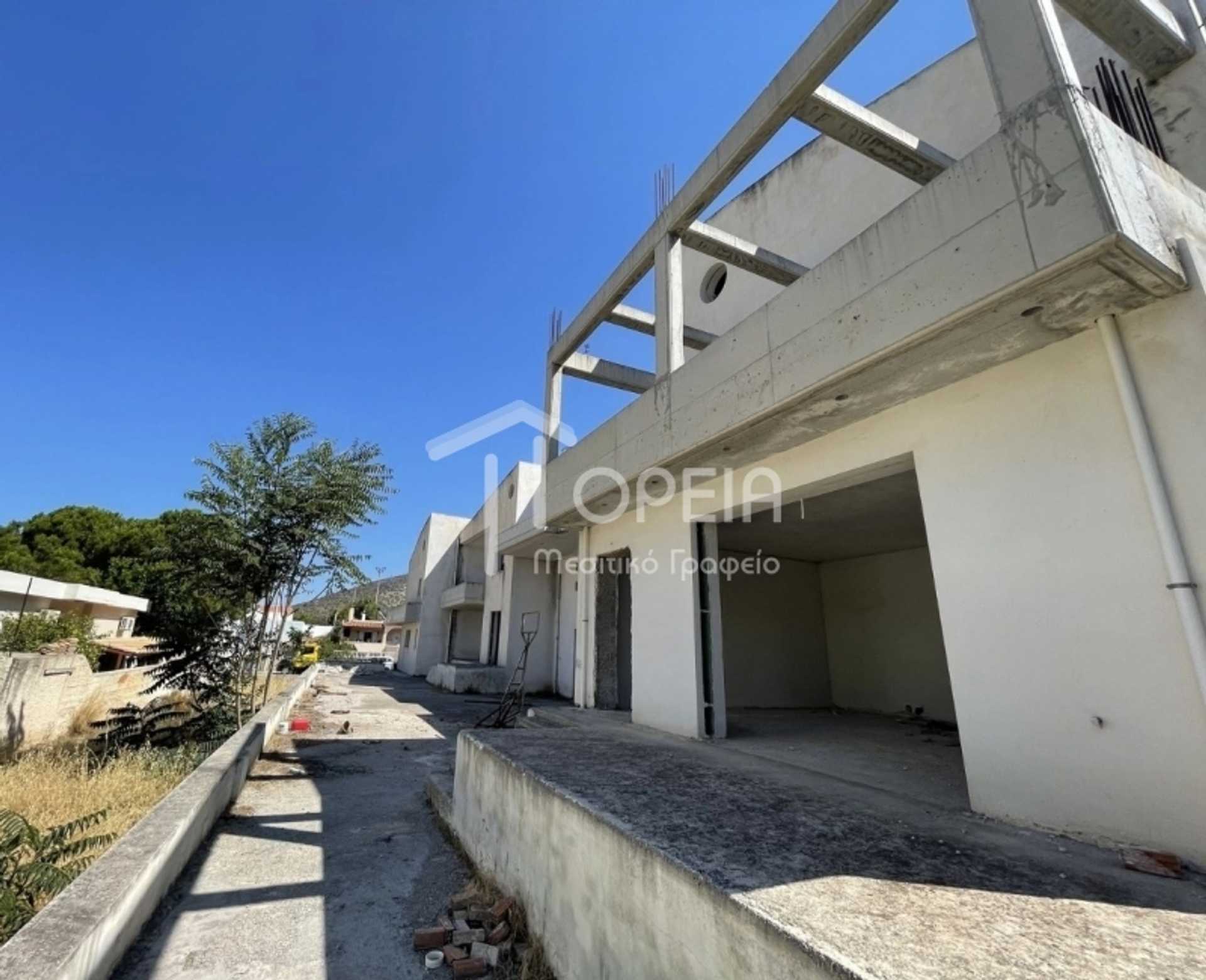 Property thumbnail 3