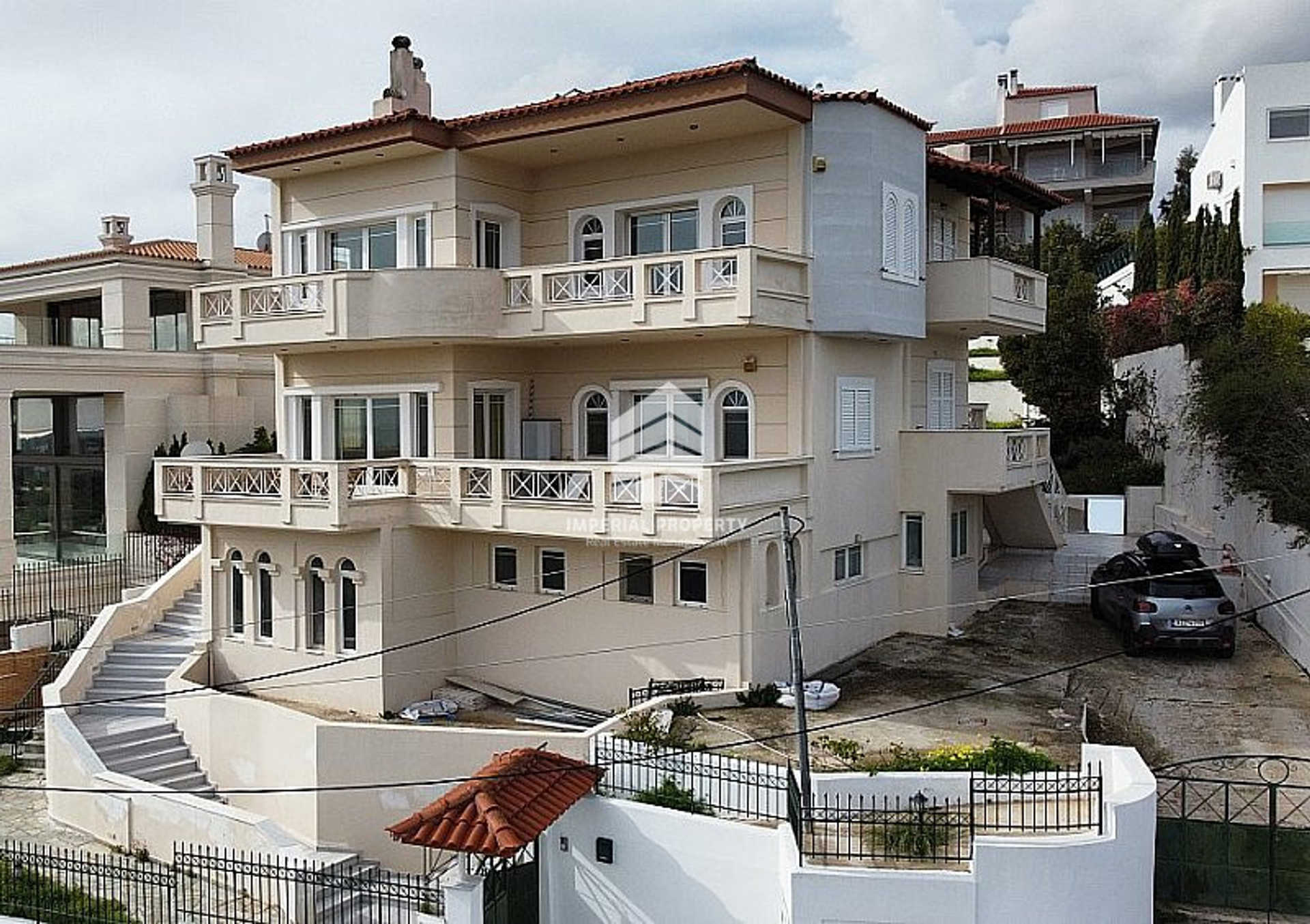 Property thumbnail 2