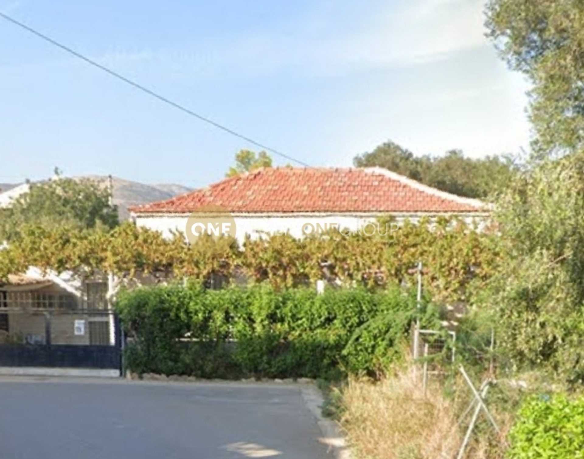 Property thumbnail 2