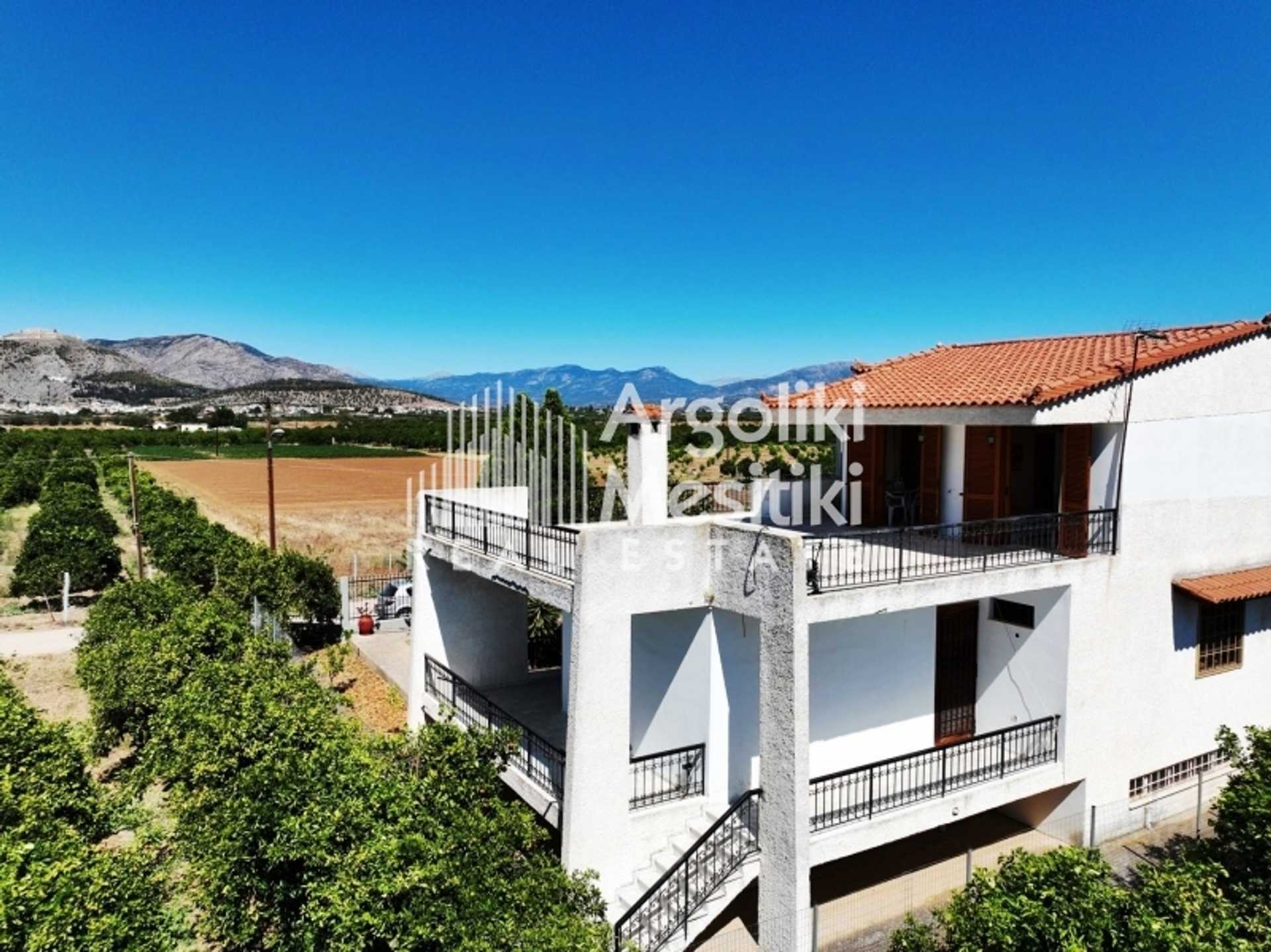 בית, ארגוס ומיקנה, פלופונס