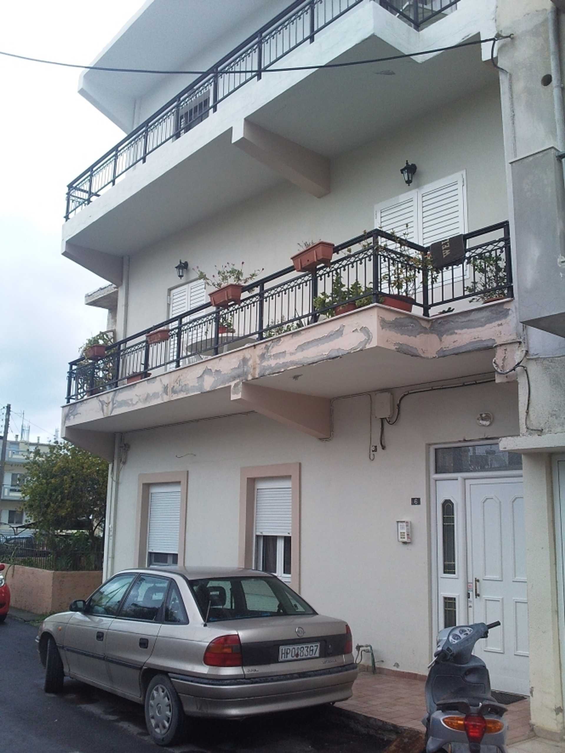 Property thumbnail 2