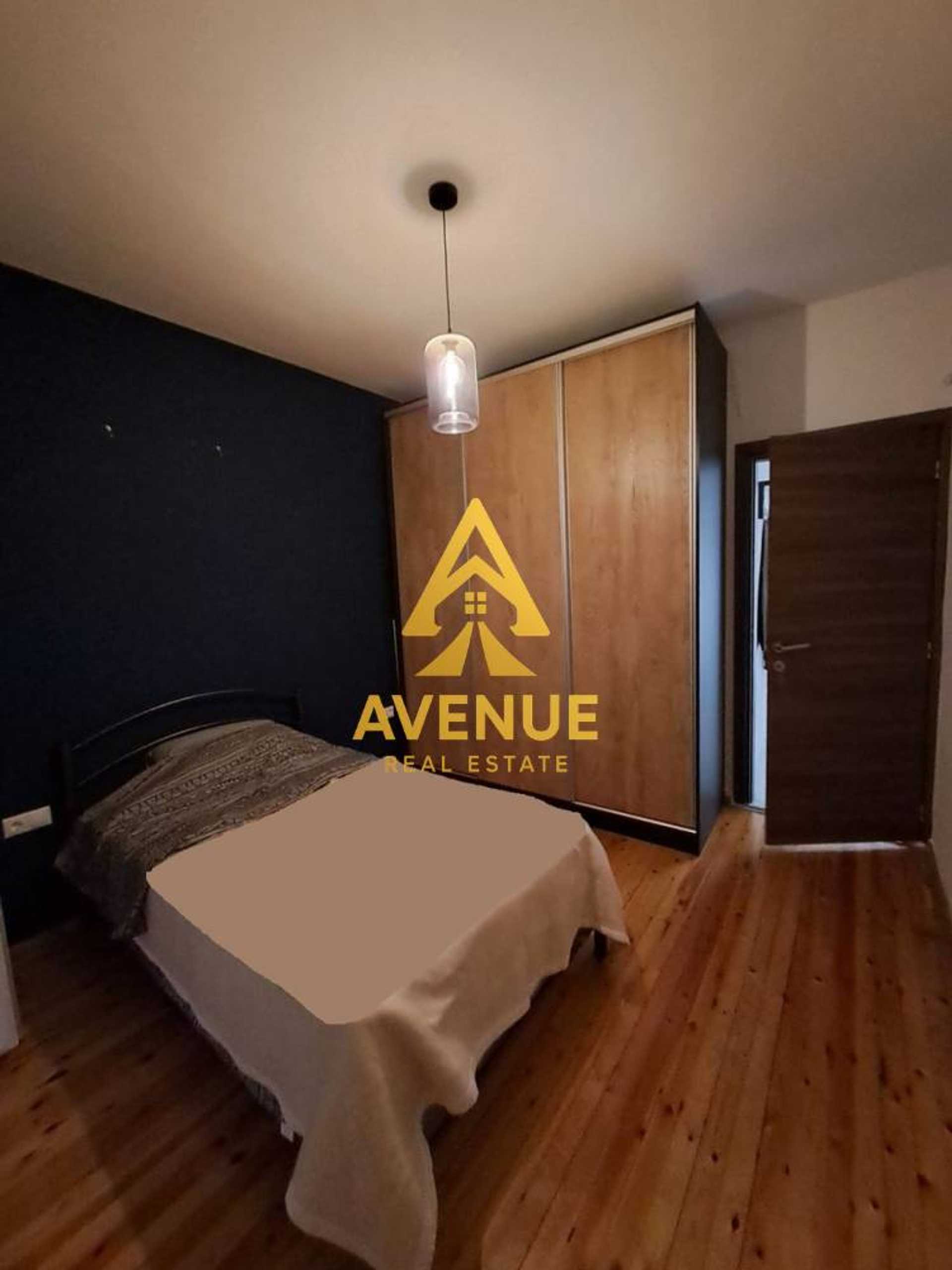 Property thumbnail 3