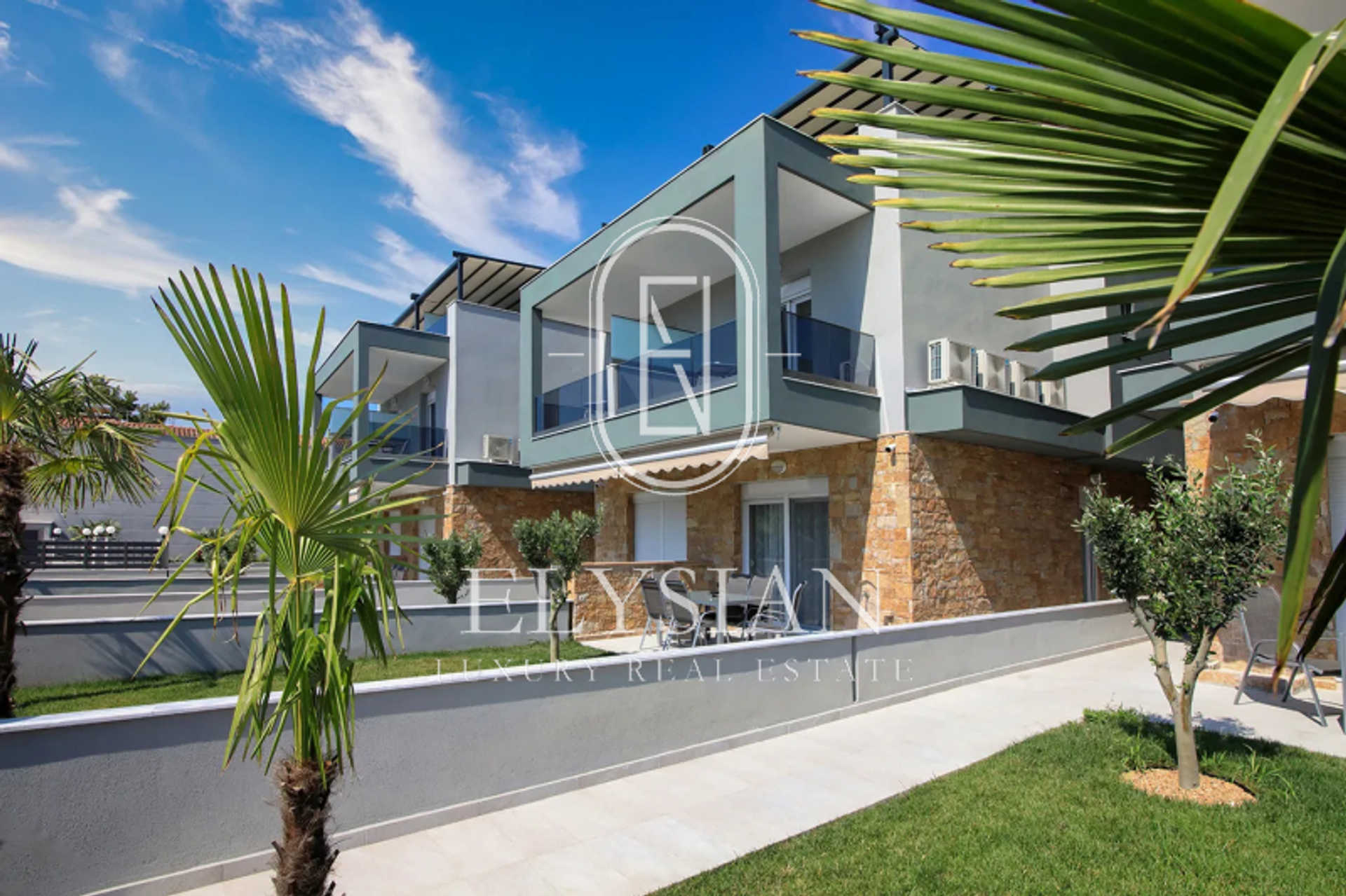 Property thumbnail 2