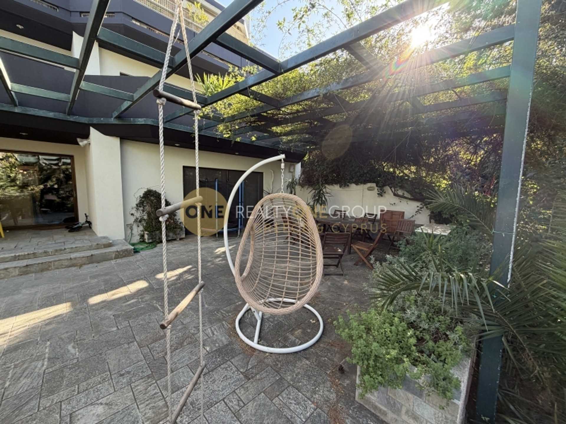 Property thumbnail 4