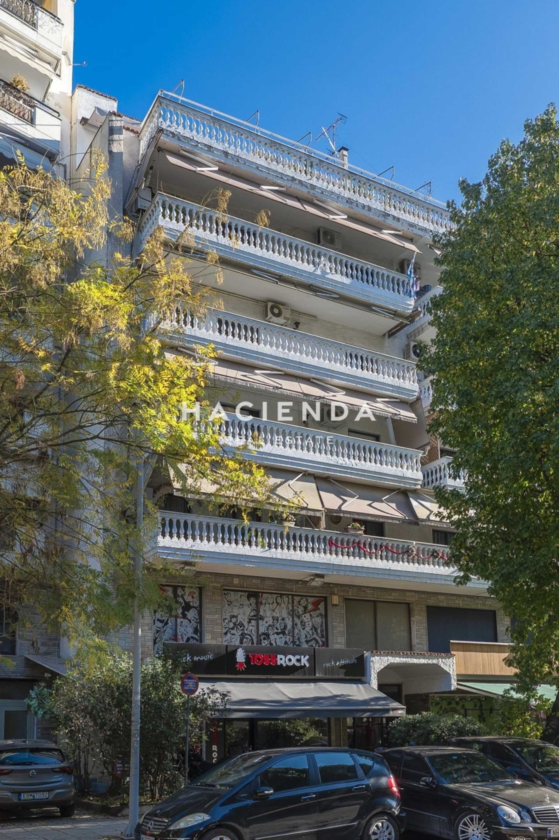 Property thumbnail 2